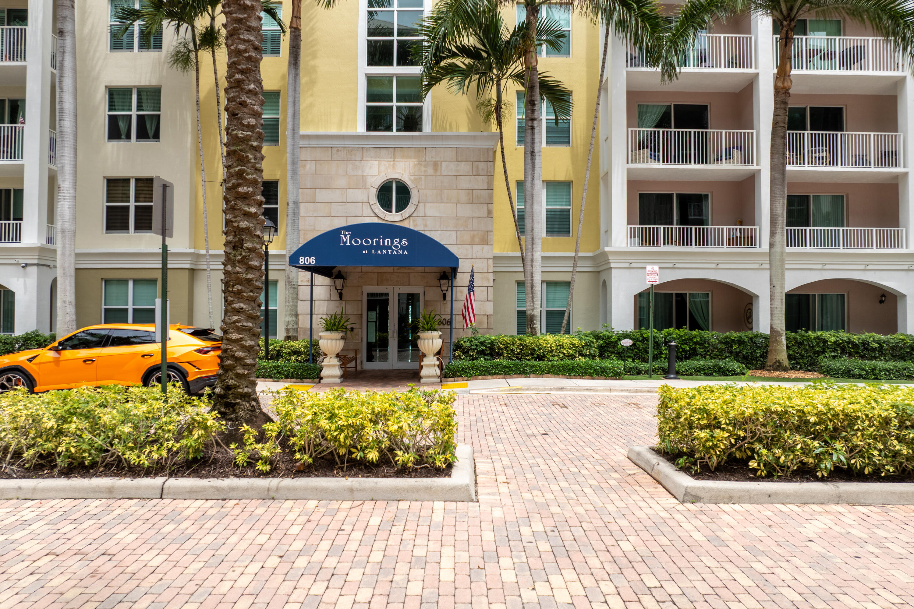 806 E Windward #213, Lantana FL 33462
