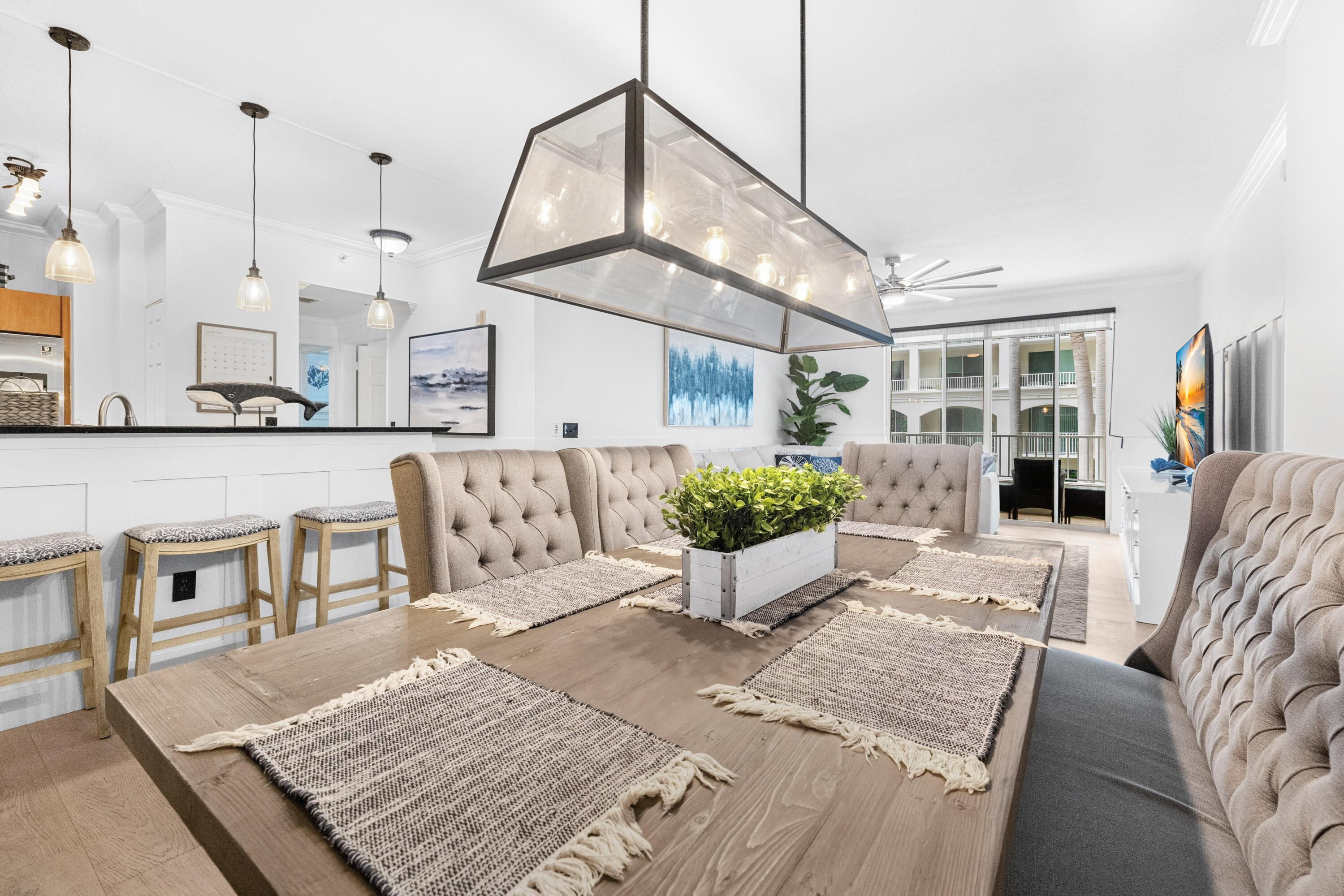 806 E Windward #213, Lantana FL 33462
