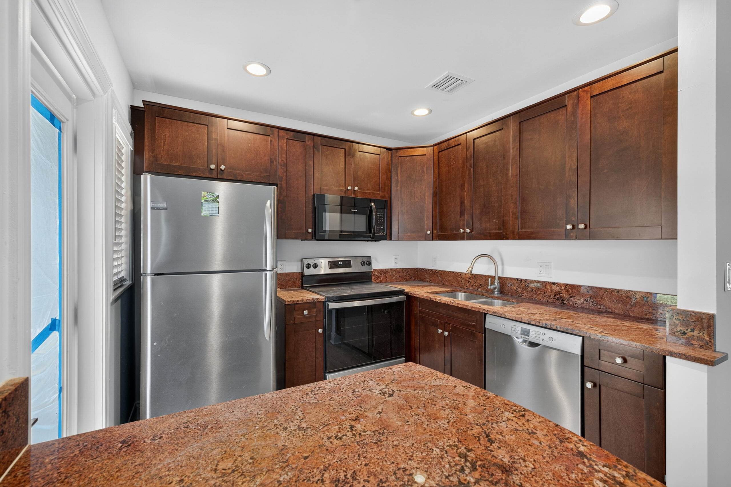 423 SW 11th #A, Fort Lauderdale FL 33315