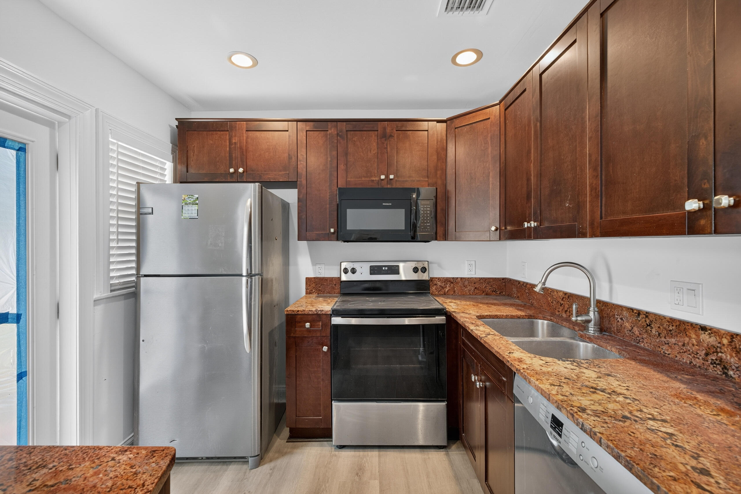423 SW 11th #A, Fort Lauderdale FL 33315