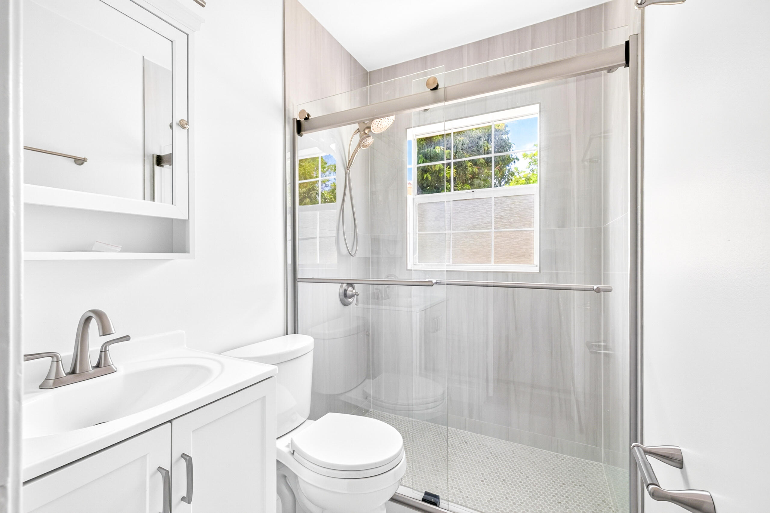 423 SW 11th #A, Fort Lauderdale FL 33315