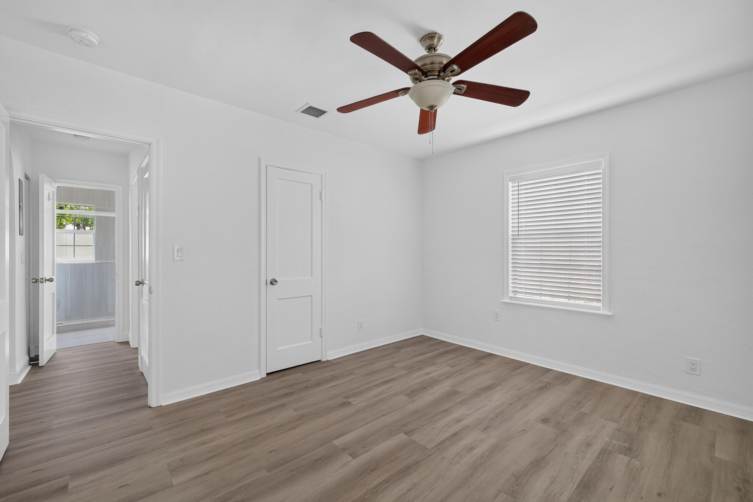 423 SW 11th #A, Fort Lauderdale FL 33315