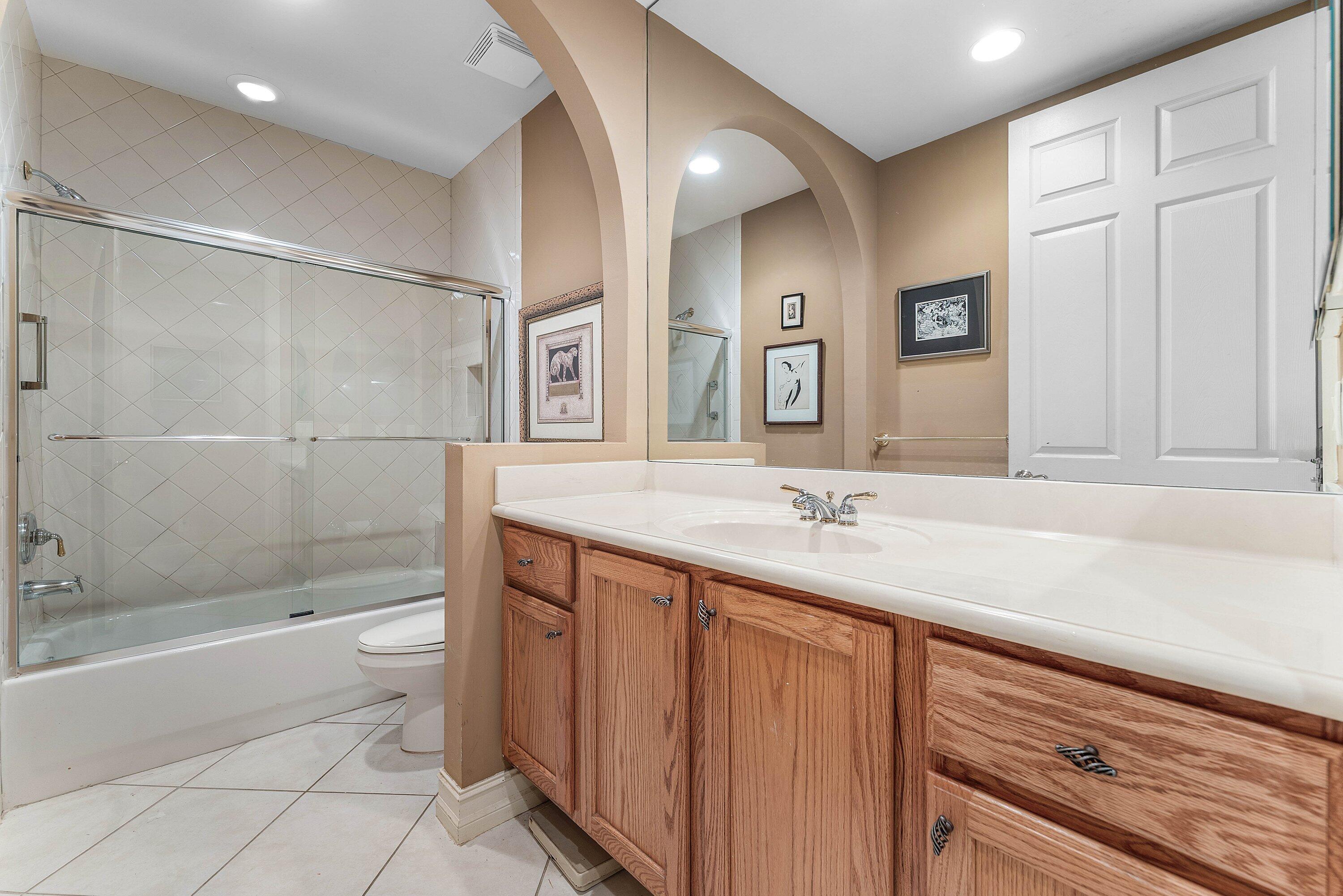 6166 Island #B, Boca Raton FL 33496