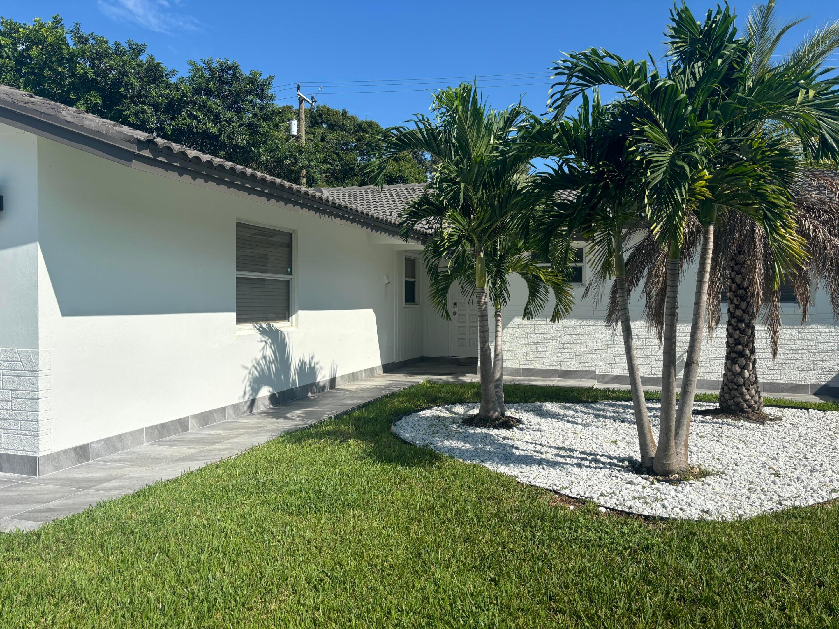 1831 EAST, Lake Clarke Shores FL 33406