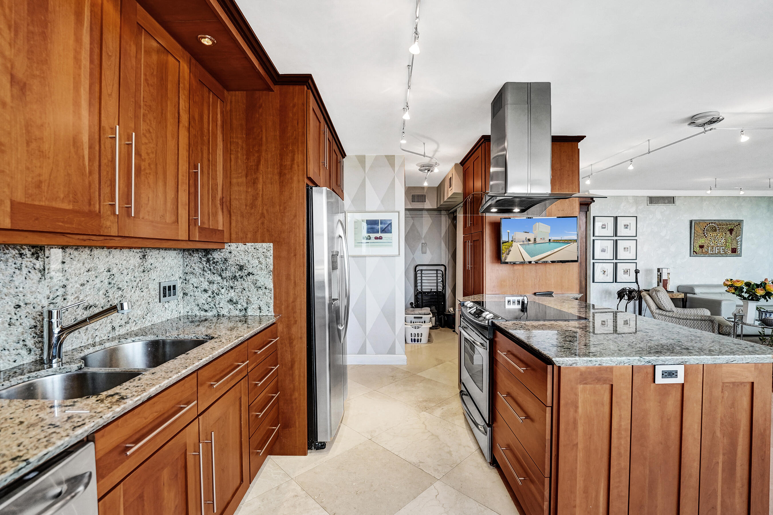 936 Intracoastal #22C, Fort Lauderdale FL 33304