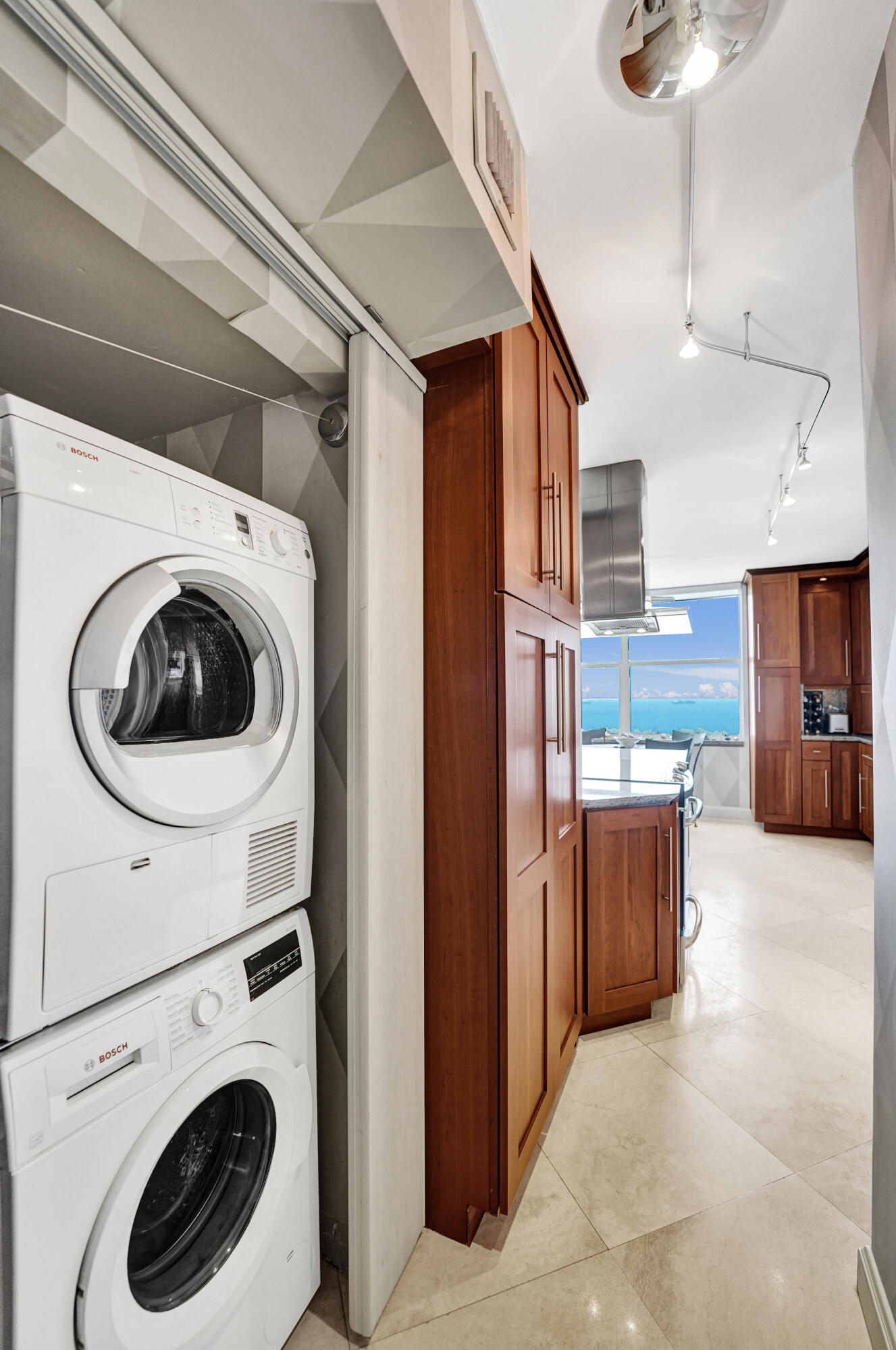 936 Intracoastal #22C, Fort Lauderdale FL 33304