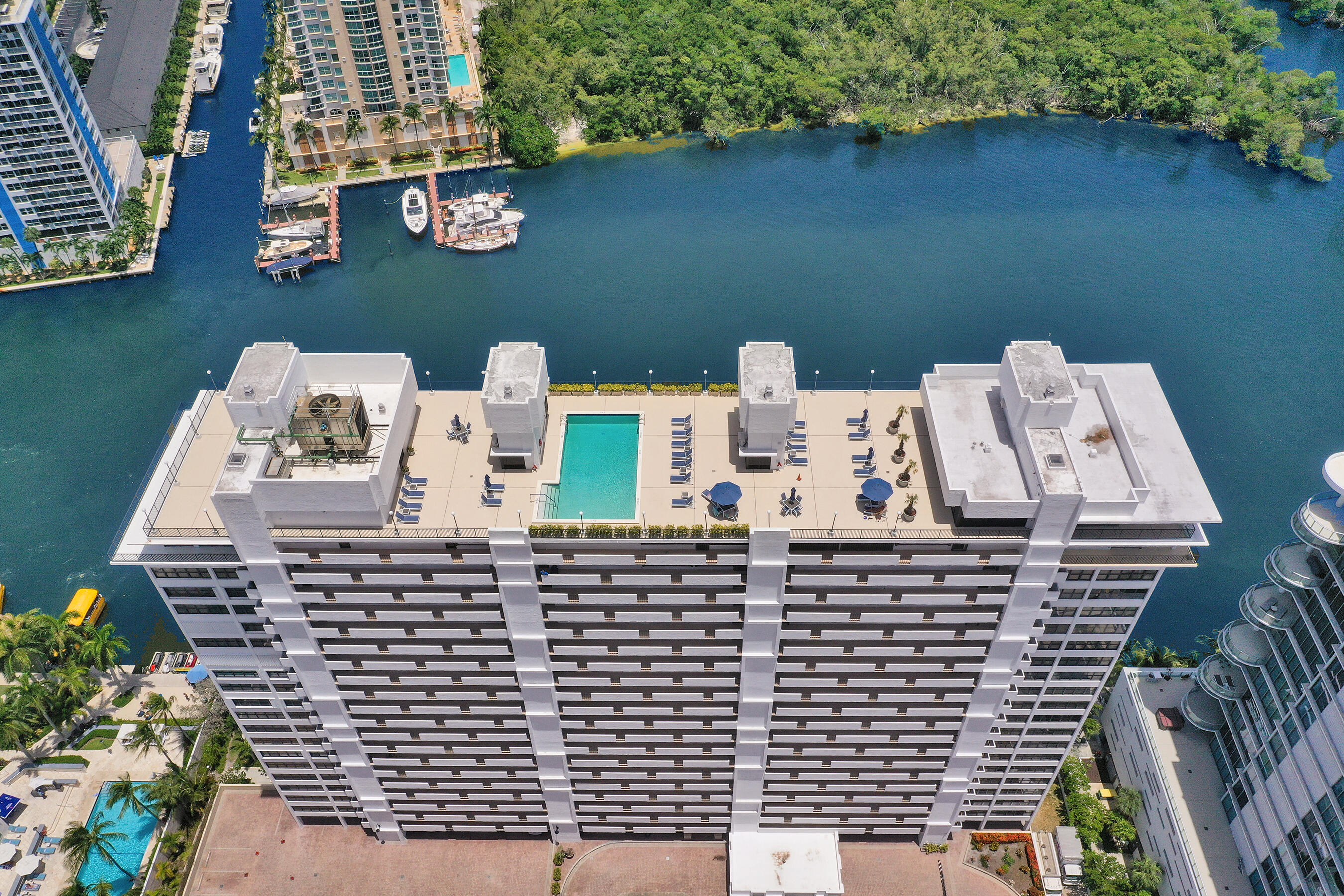 936 Intracoastal #22C, Fort Lauderdale FL 33304