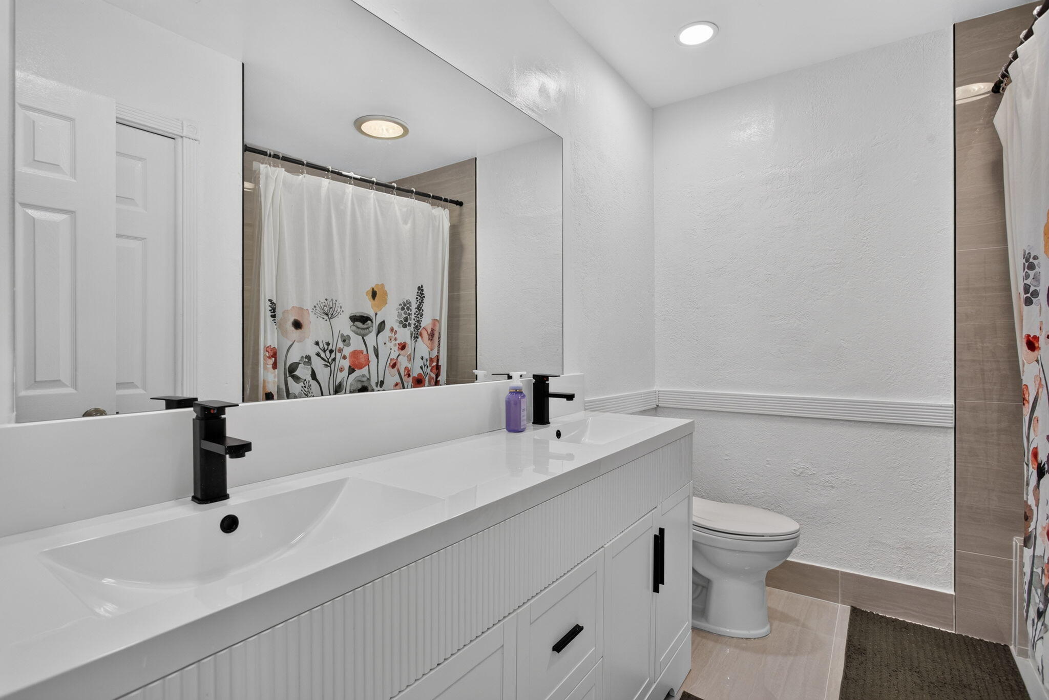7355 NW 83RD, Tamarac FL 33321