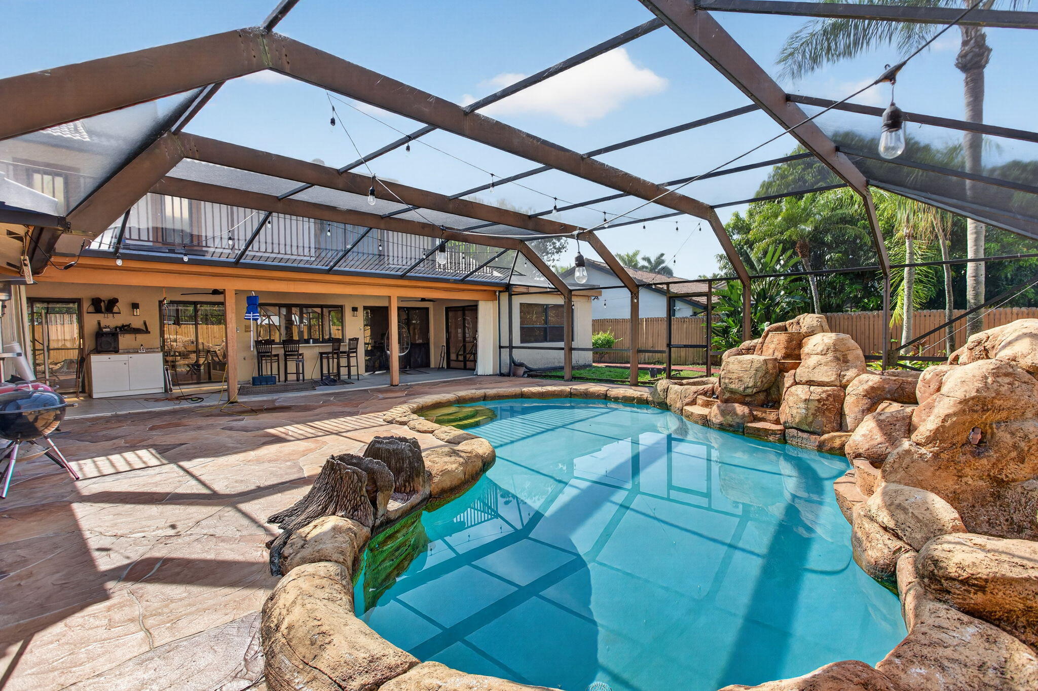 7355 NW 83RD, Tamarac FL 33321