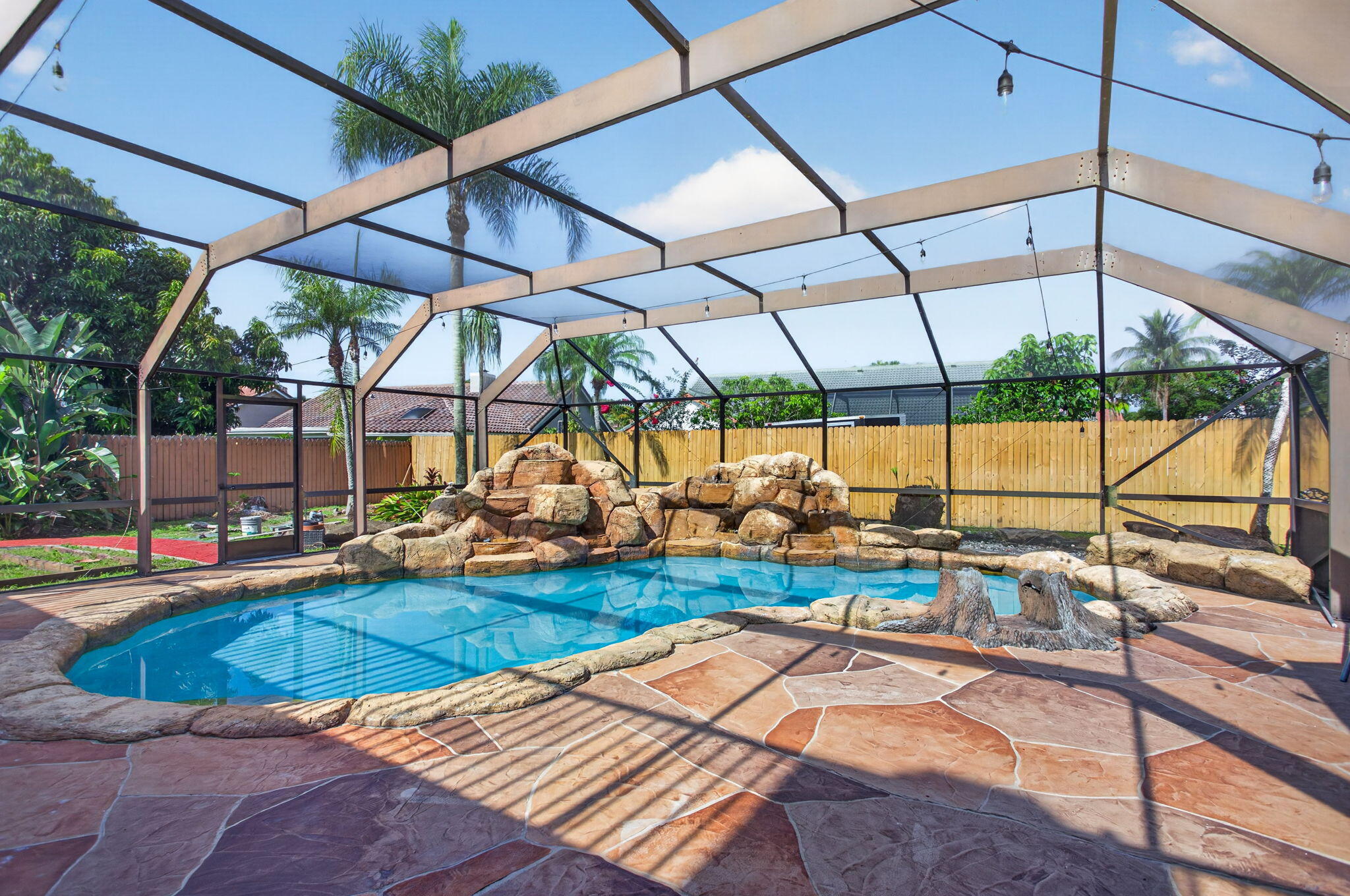 7355 NW 83RD, Tamarac FL 33321