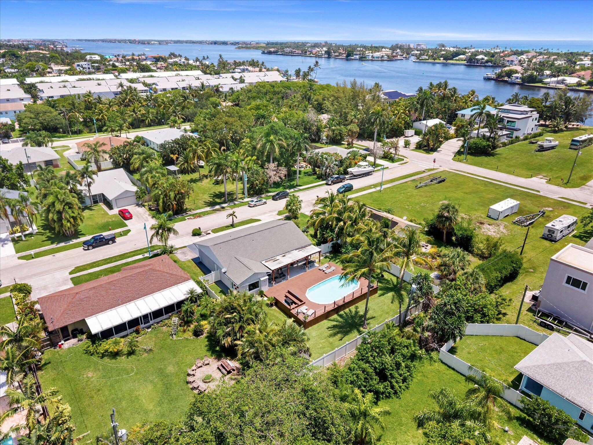 728 NE 9TH, Boynton Beach FL 33435