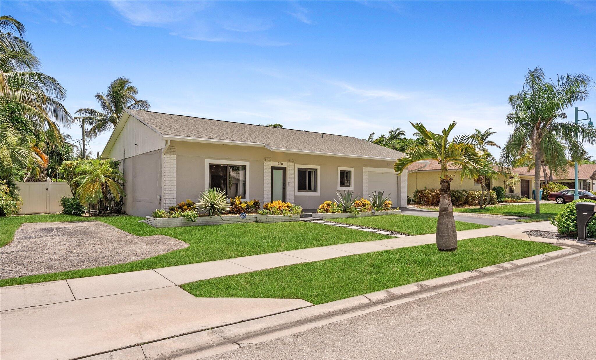 728 NE 9TH, Boynton Beach FL 33435