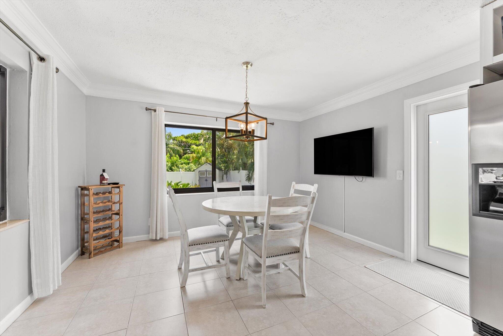 728 NE 9TH, Boynton Beach FL 33435