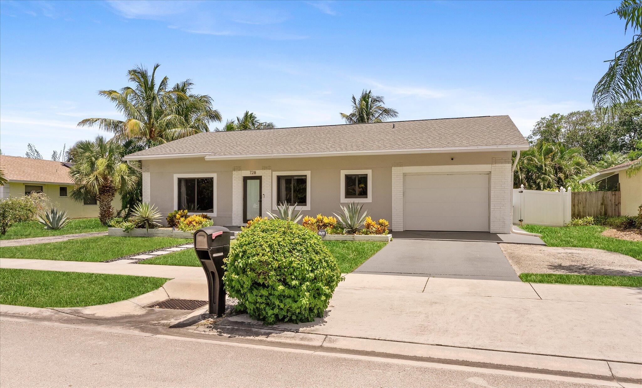728 NE 9TH, Boynton Beach FL 33435