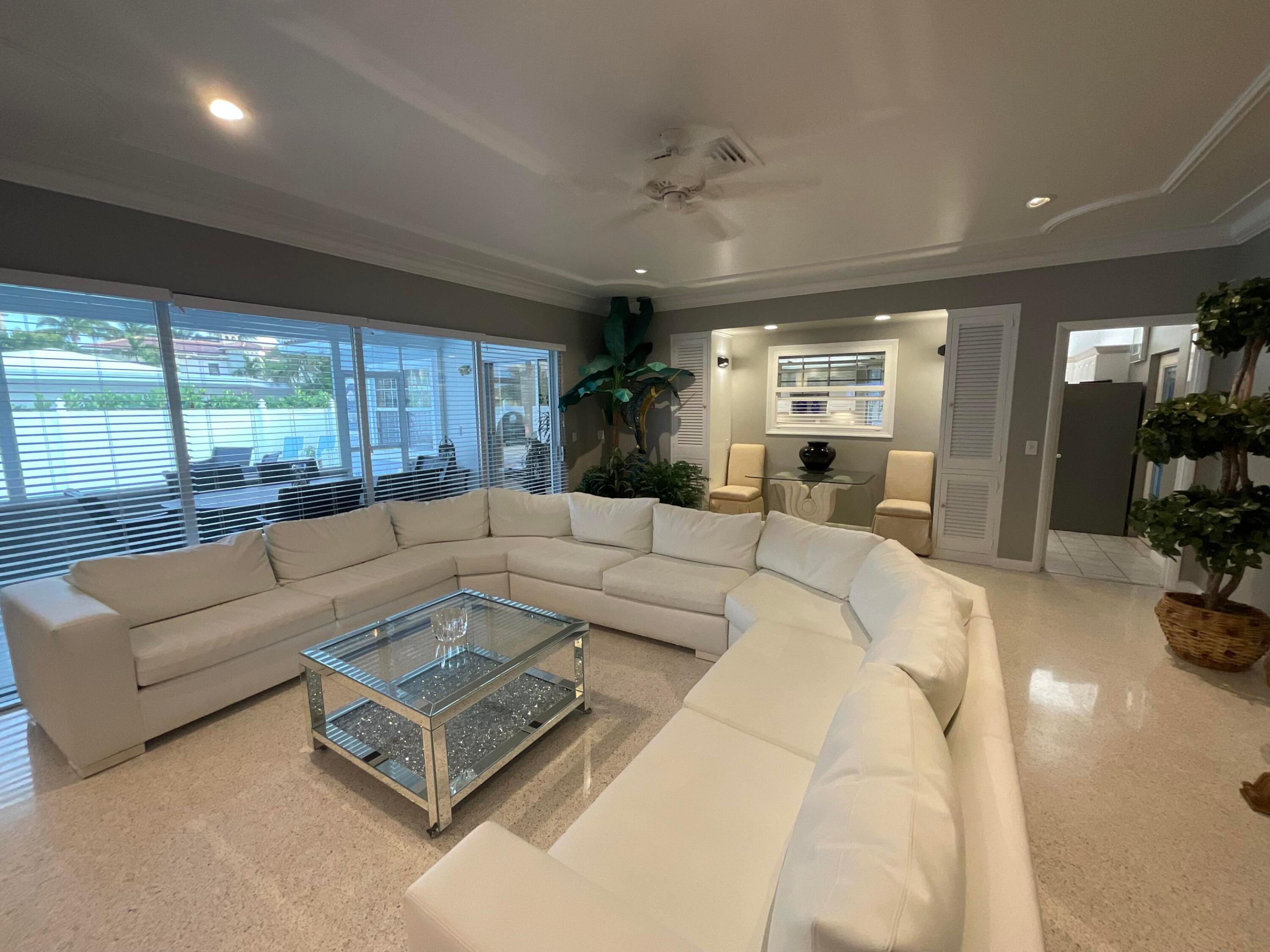 1061 Bimini, West Palm Beach FL 33404