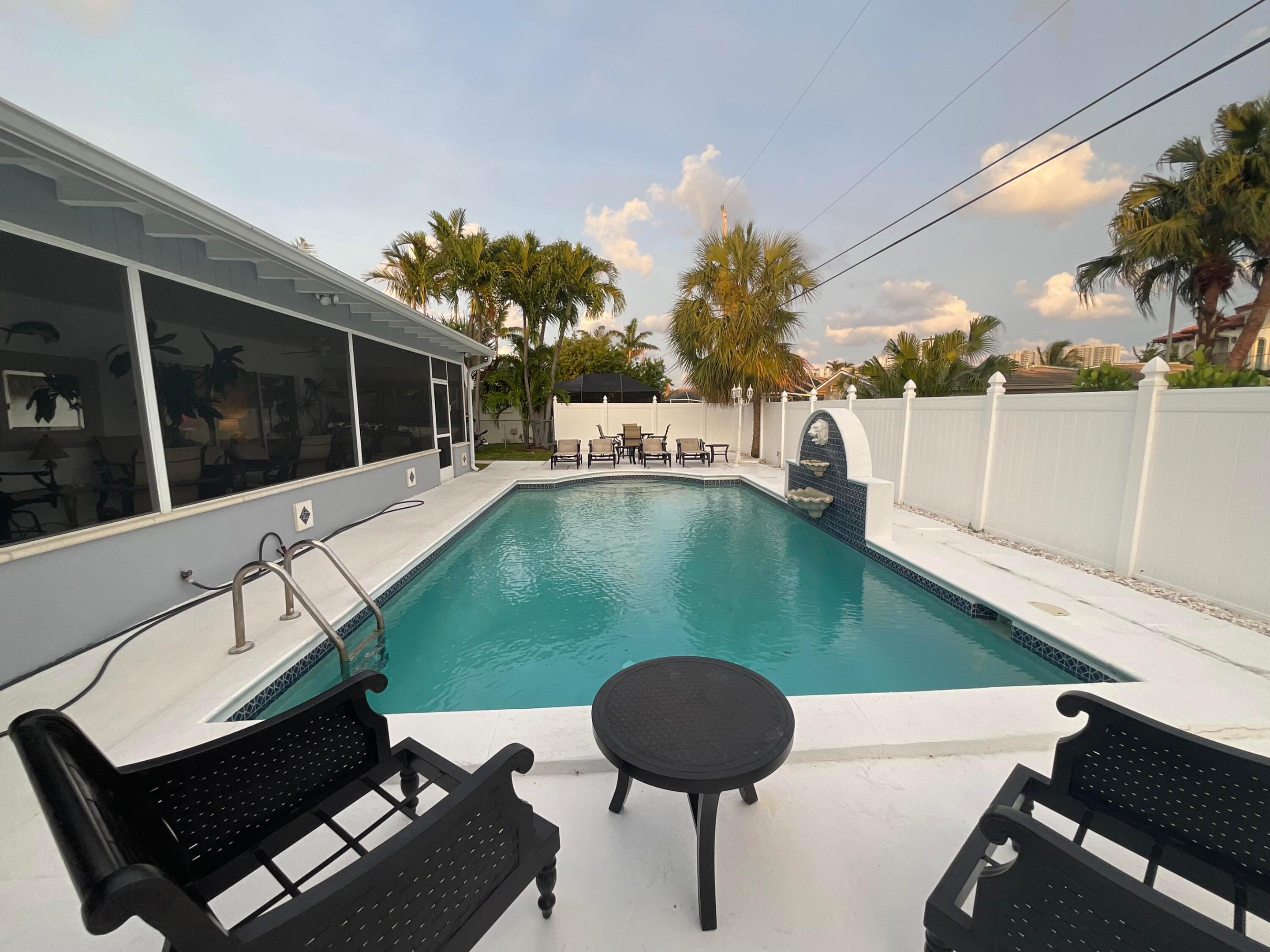 1061 Bimini, West Palm Beach FL 33404