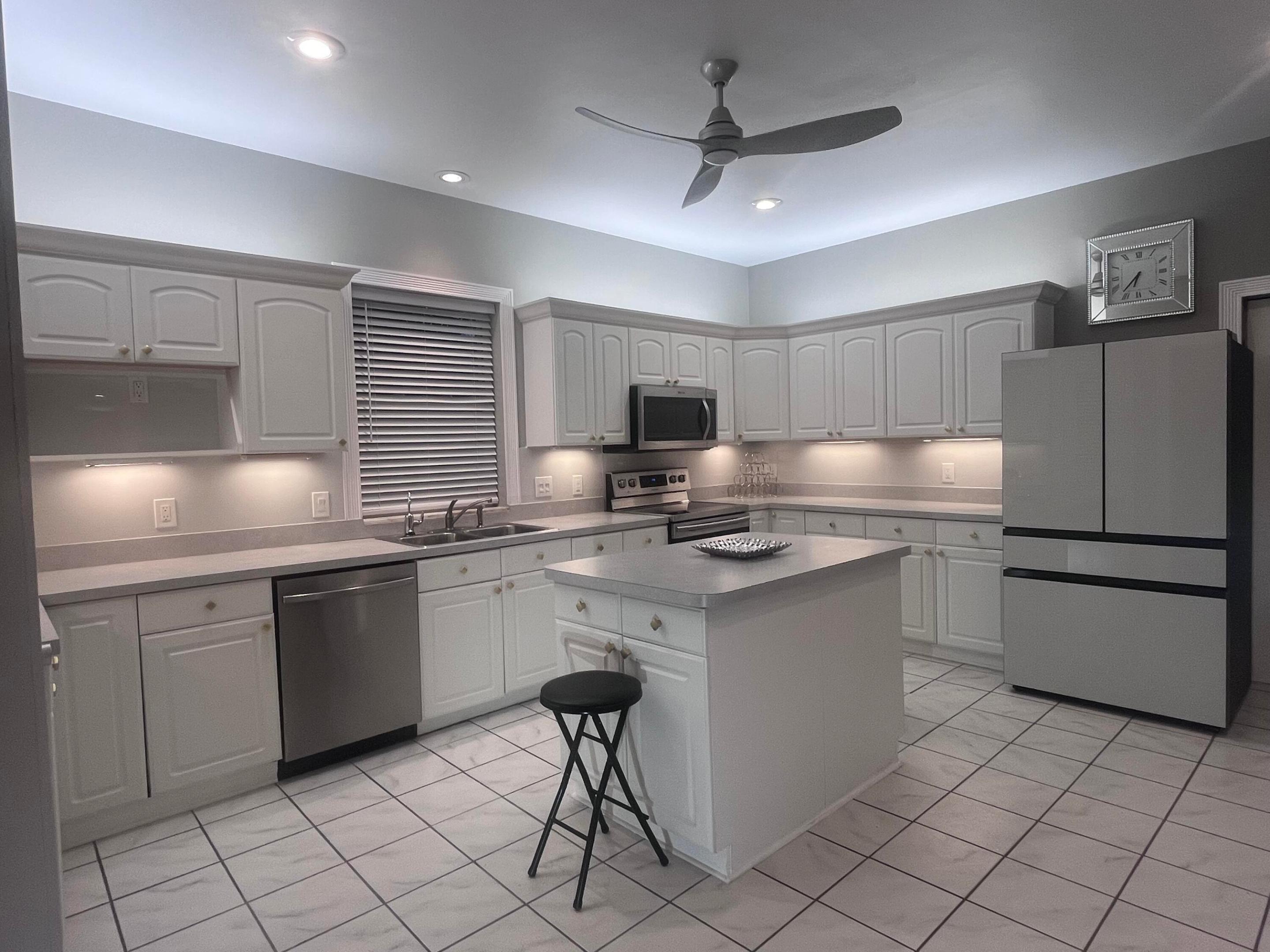 1061 Bimini, West Palm Beach FL 33404