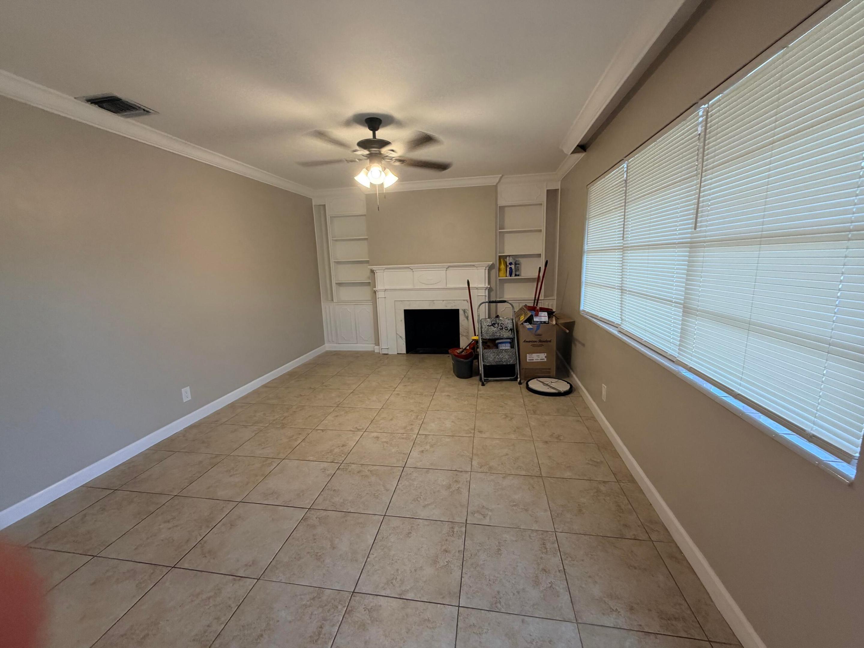 121 N 12TH, Lantana FL 33462