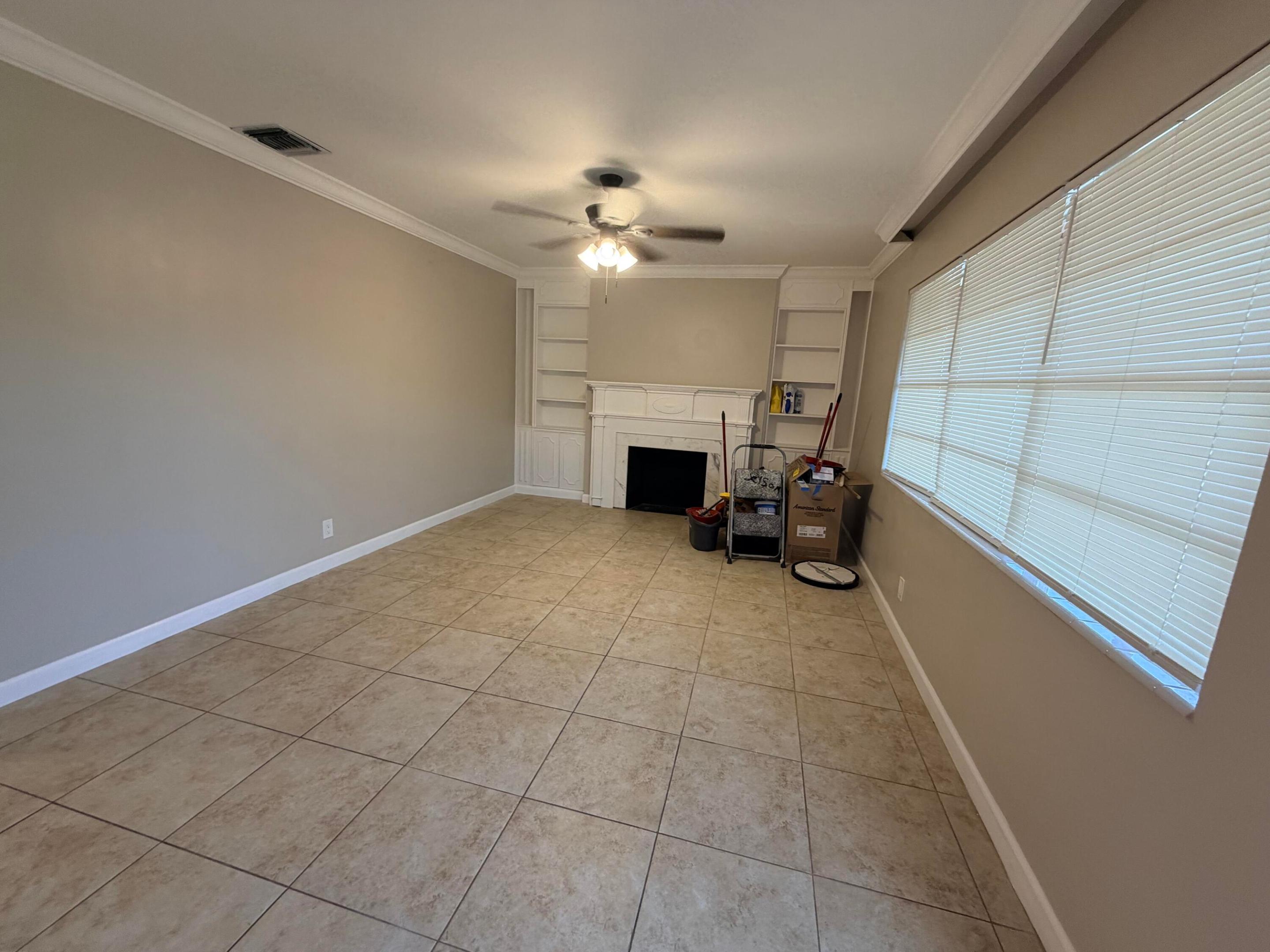 121 N 12TH, Lantana FL 33462