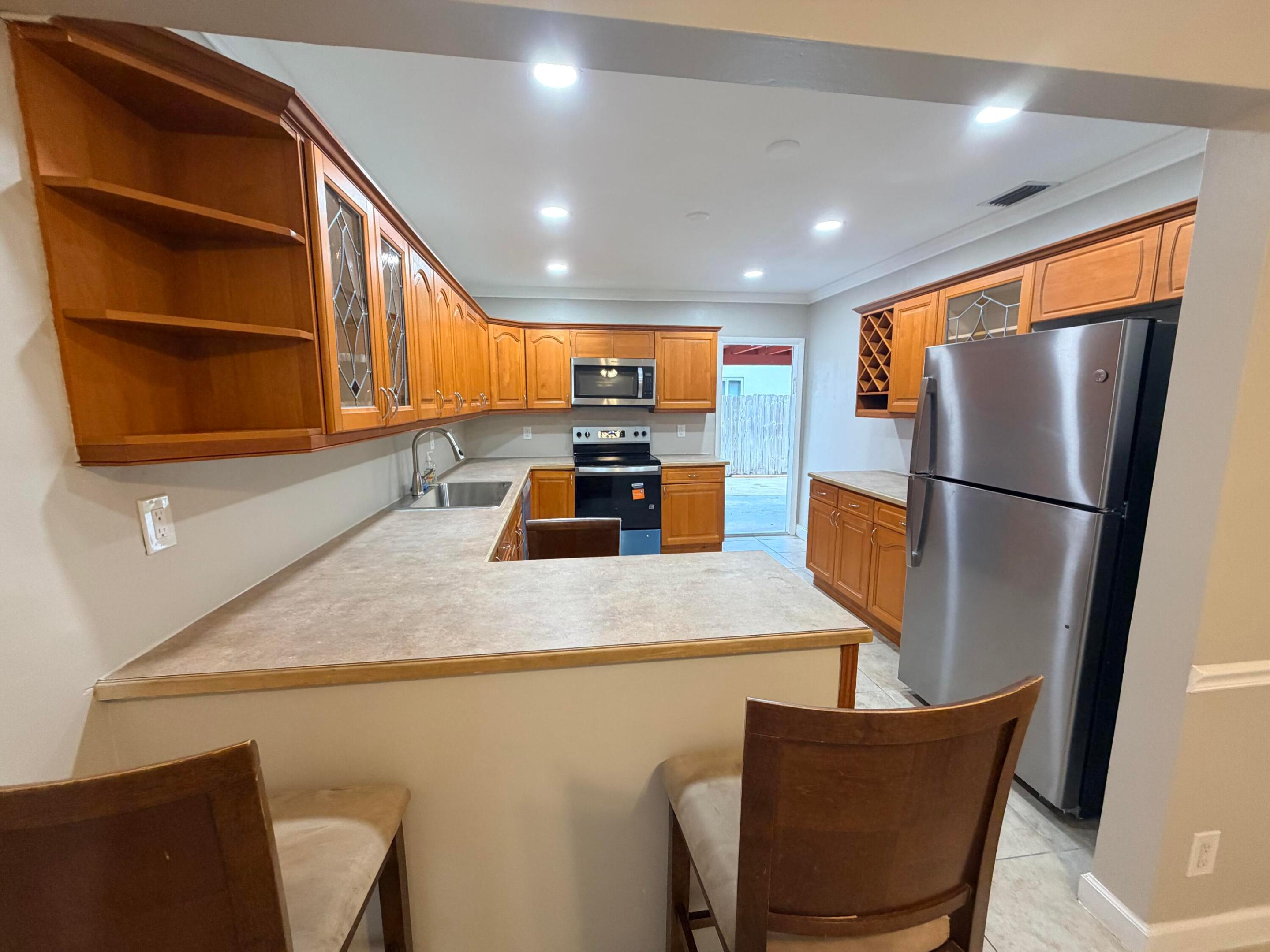 121 N 12TH, Lantana FL 33462