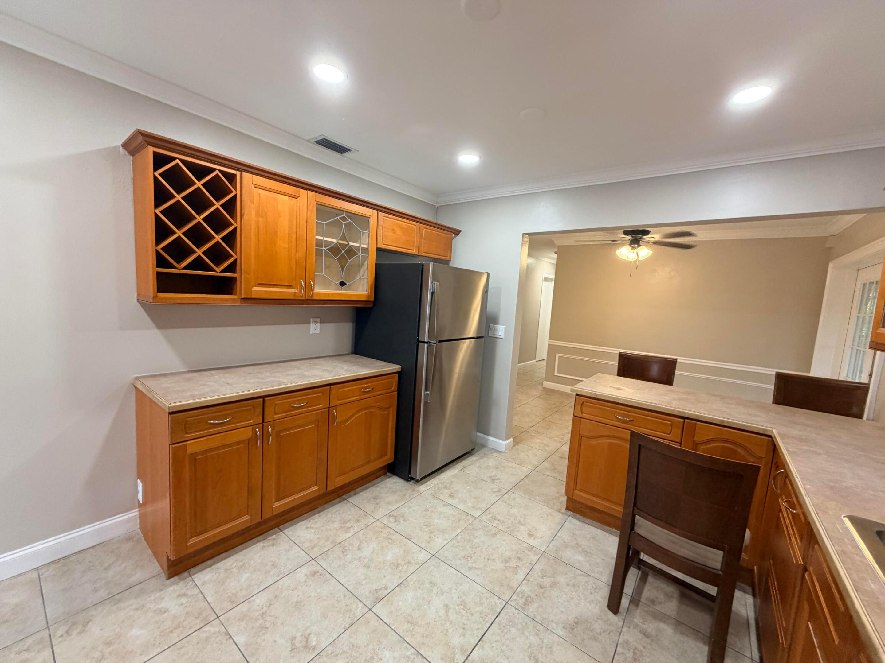 121 N 12TH, Lantana FL 33462