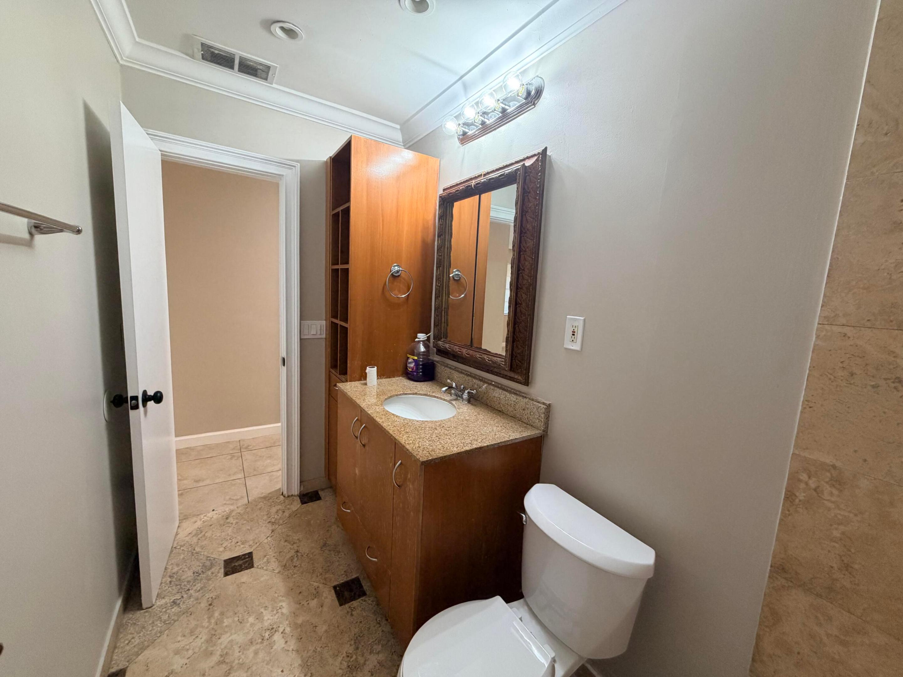 121 N 12TH, Lantana FL 33462