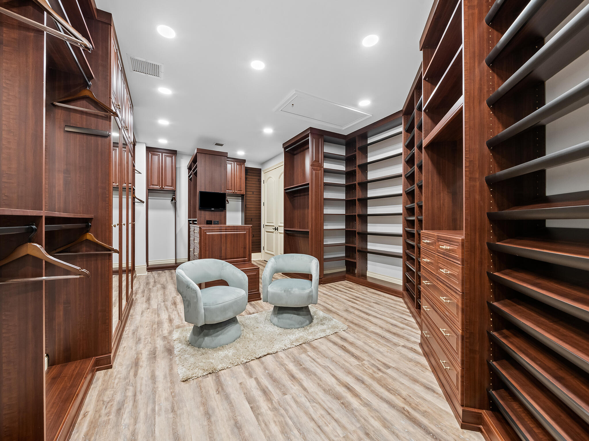 639 Middle River, Fort Lauderdale FL 33304