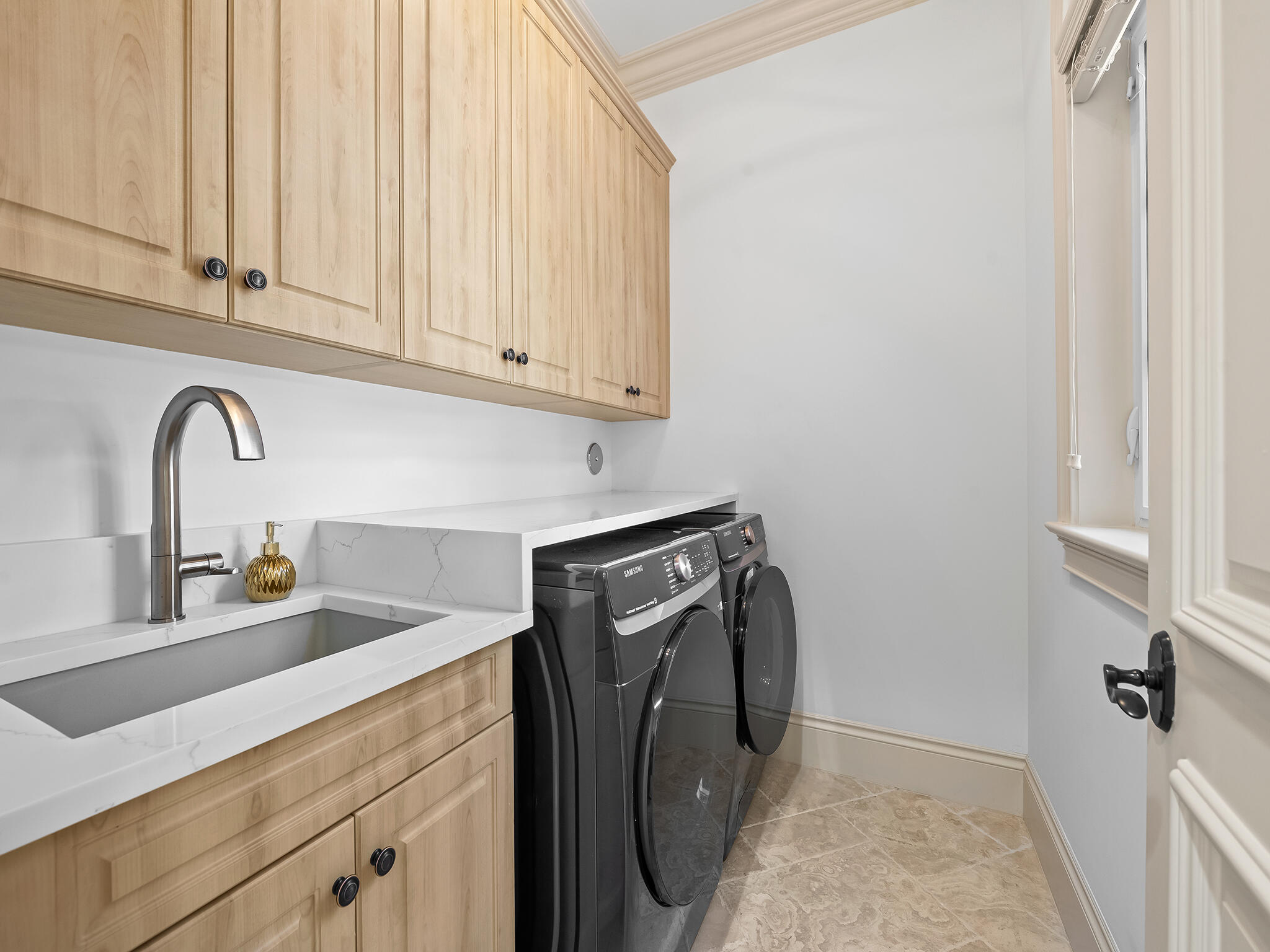 639 Middle River, Fort Lauderdale FL 33304