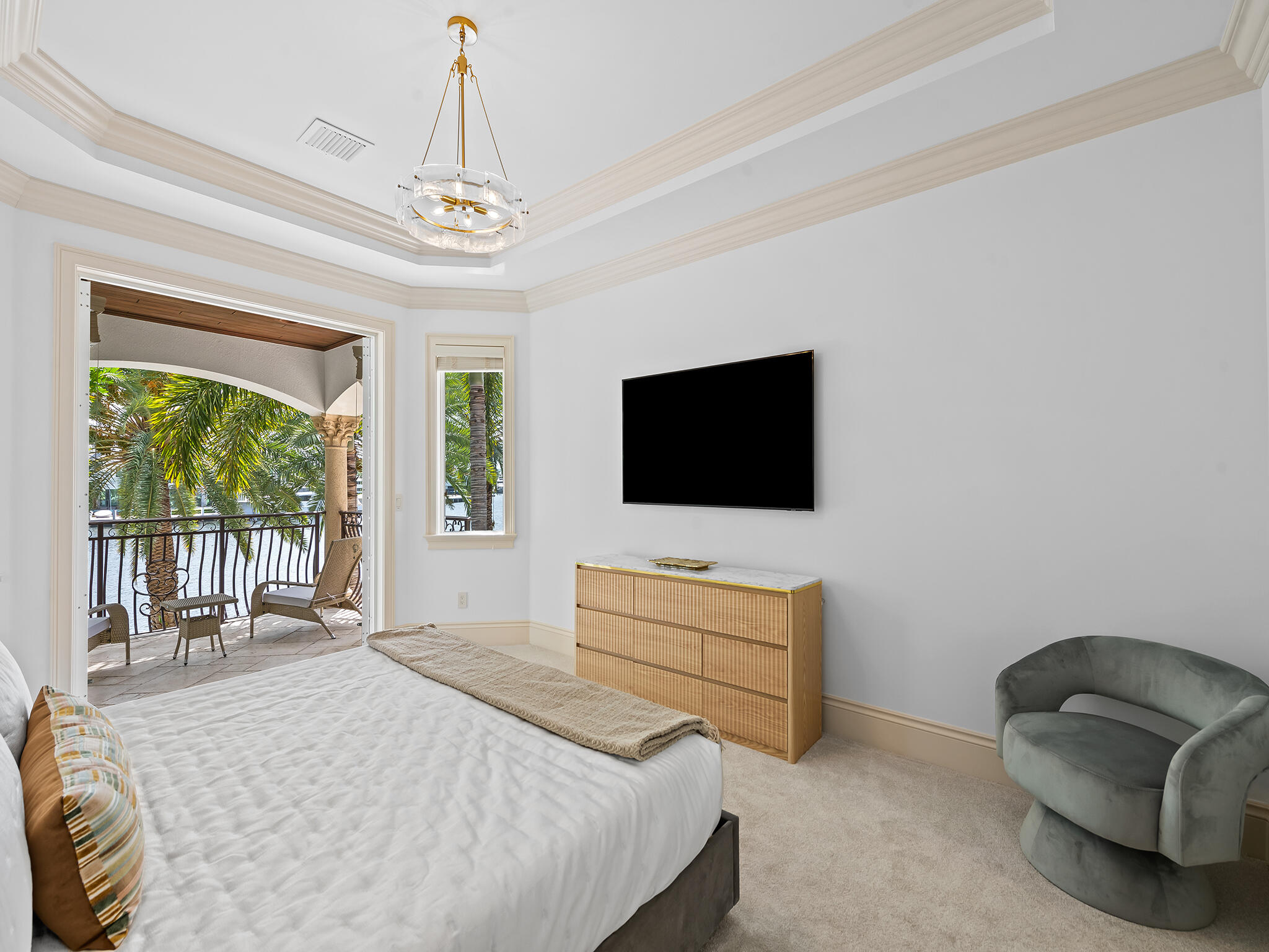 639 Middle River, Fort Lauderdale FL 33304