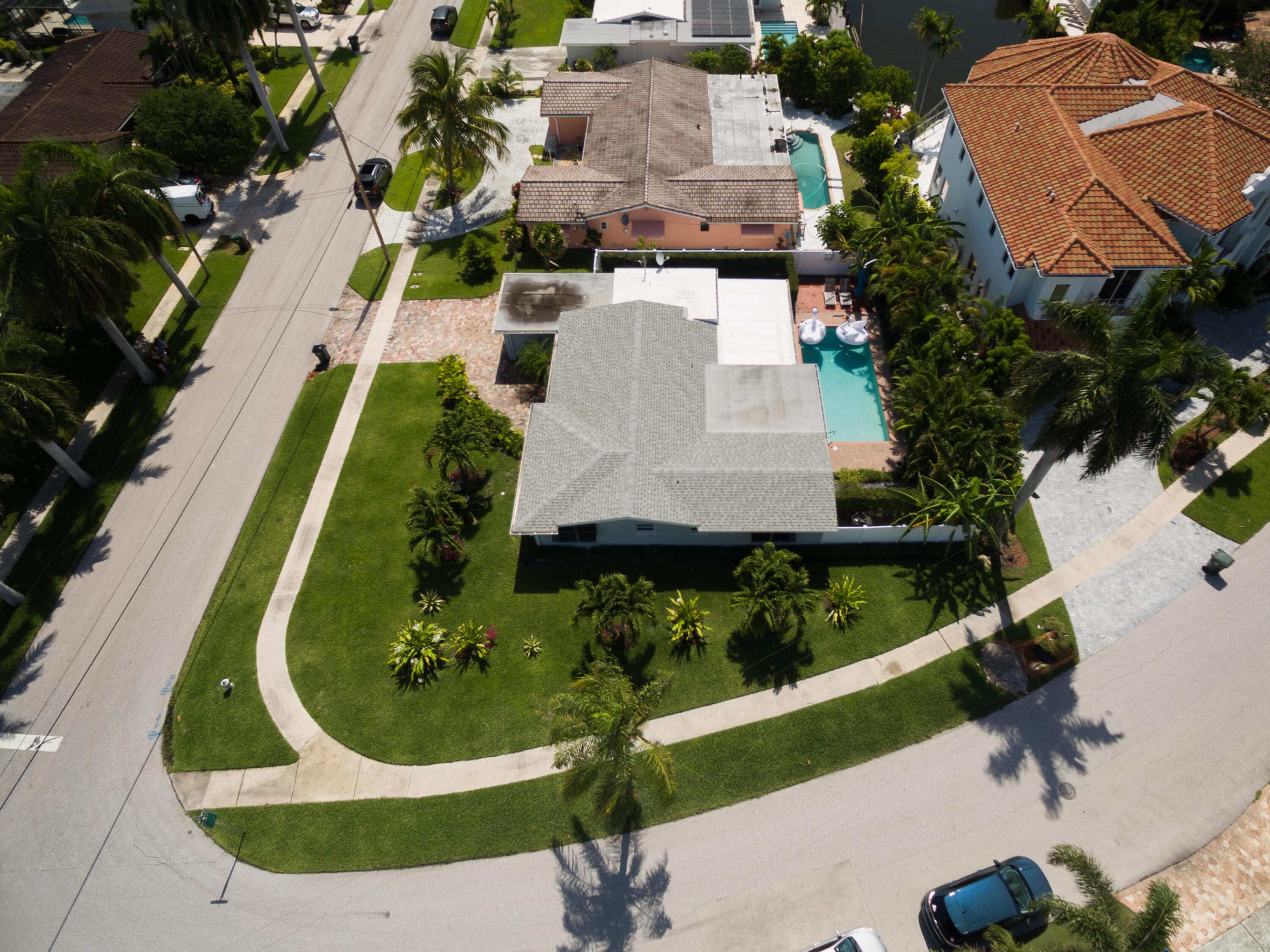 700 NE 70th, Boca Raton FL 33487
