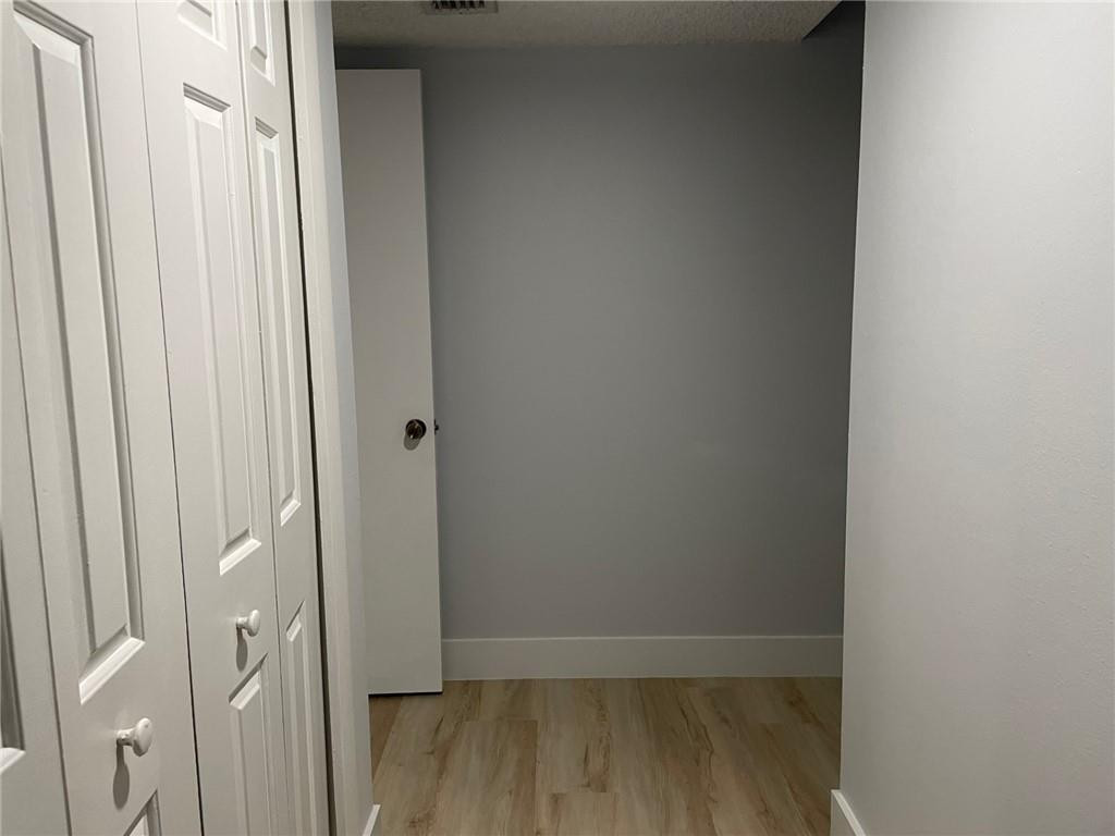 235 LAKEVIEW #102, Weston FL 33326