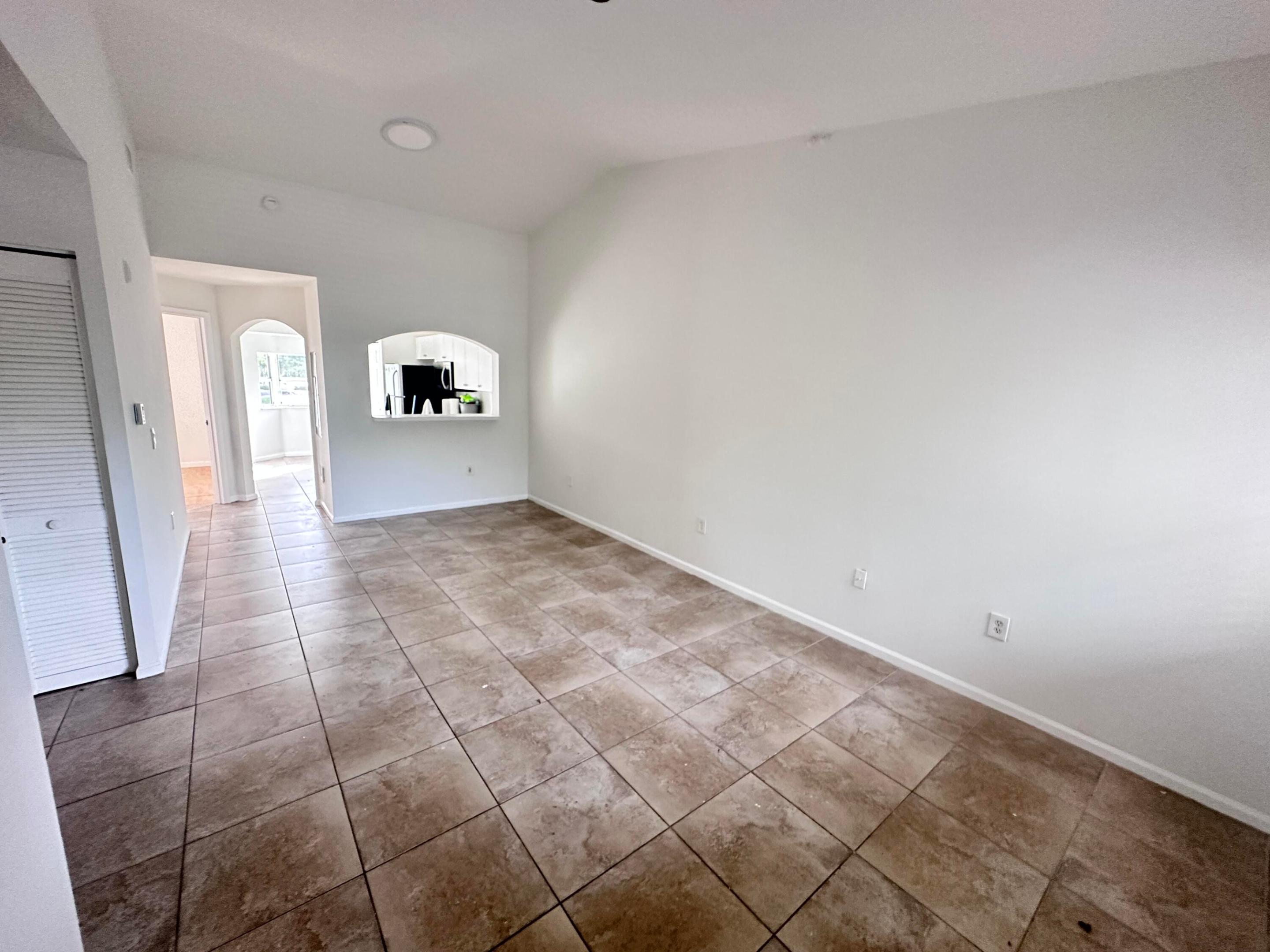 3474 Briar Bay #204, West Palm Beach FL 33411