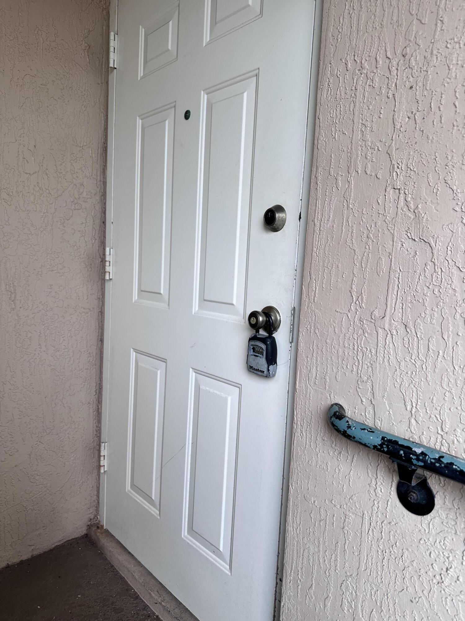 3474 Briar Bay #204, West Palm Beach FL 33411