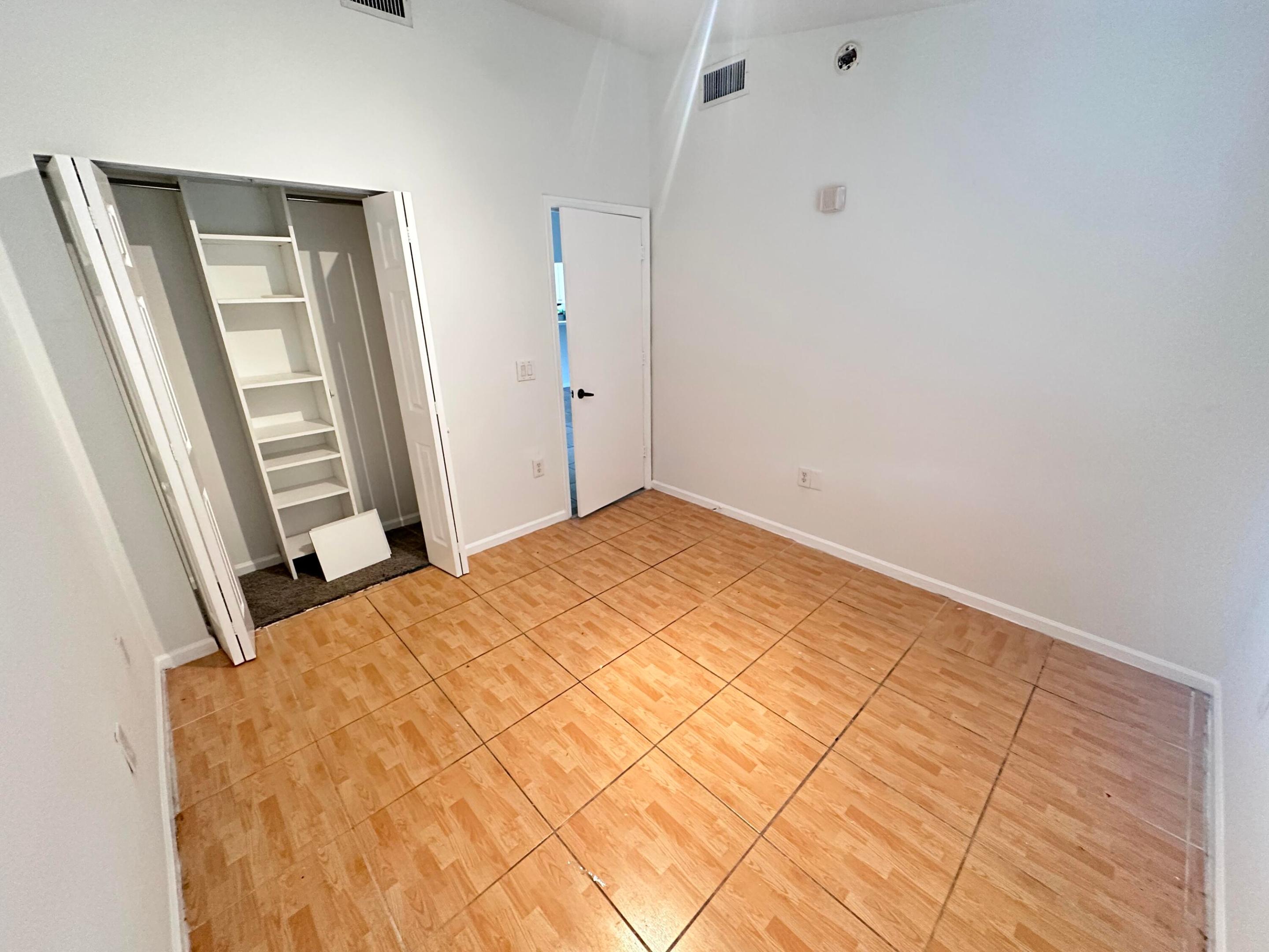 3474 Briar Bay #204, West Palm Beach FL 33411