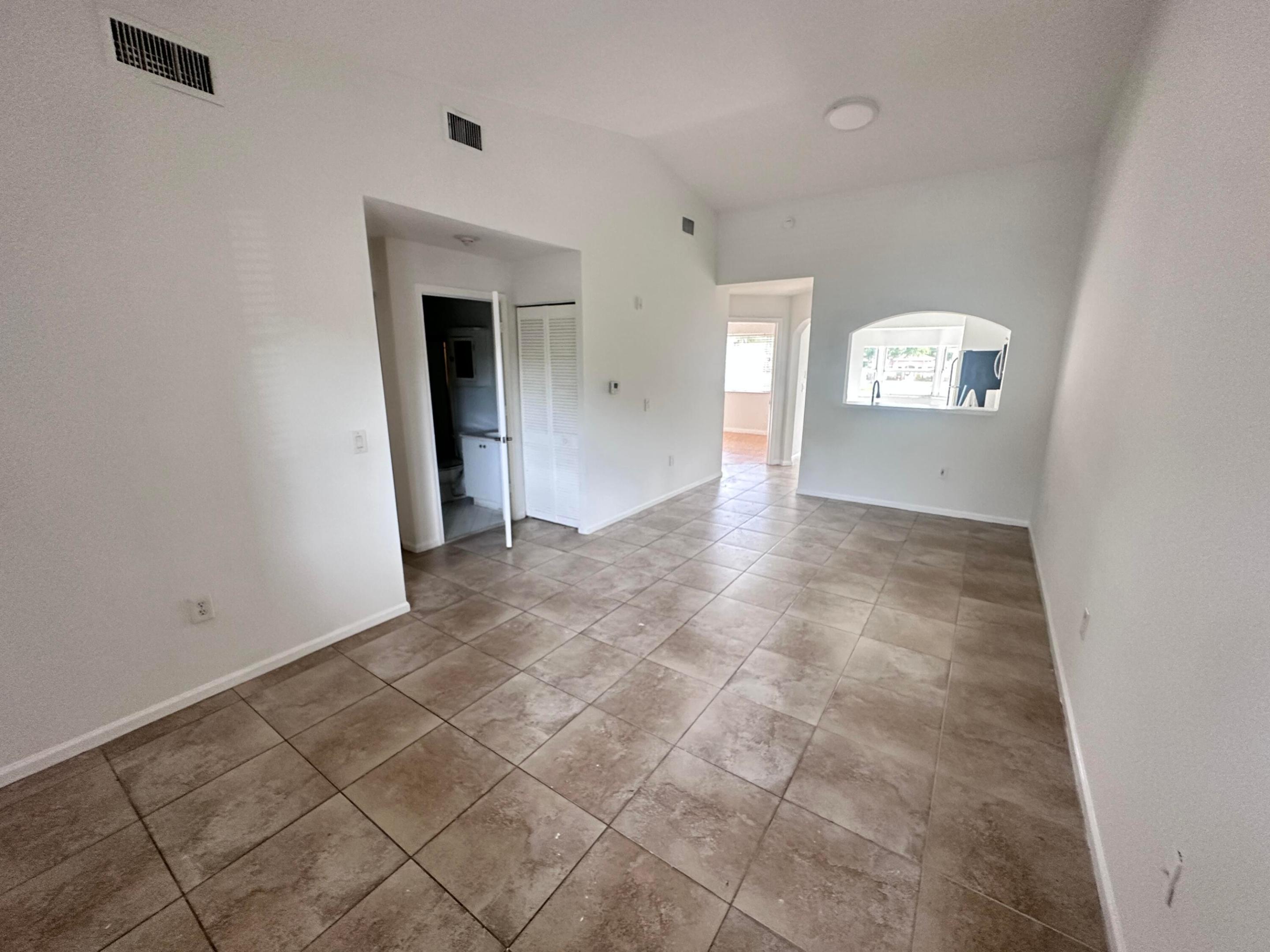3474 Briar Bay #204, West Palm Beach FL 33411