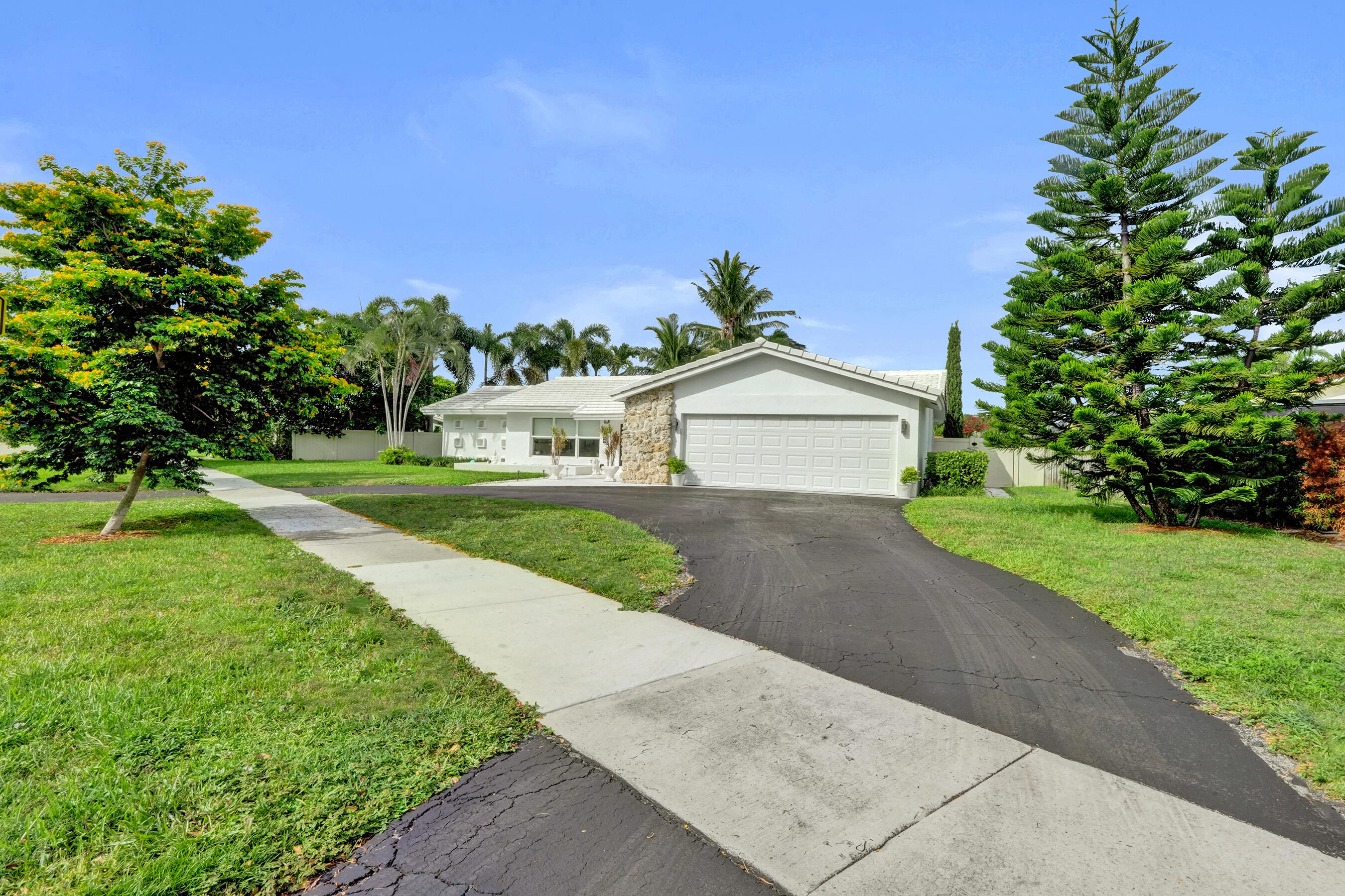 5311 NE 15TH, Fort Lauderdale FL 33334