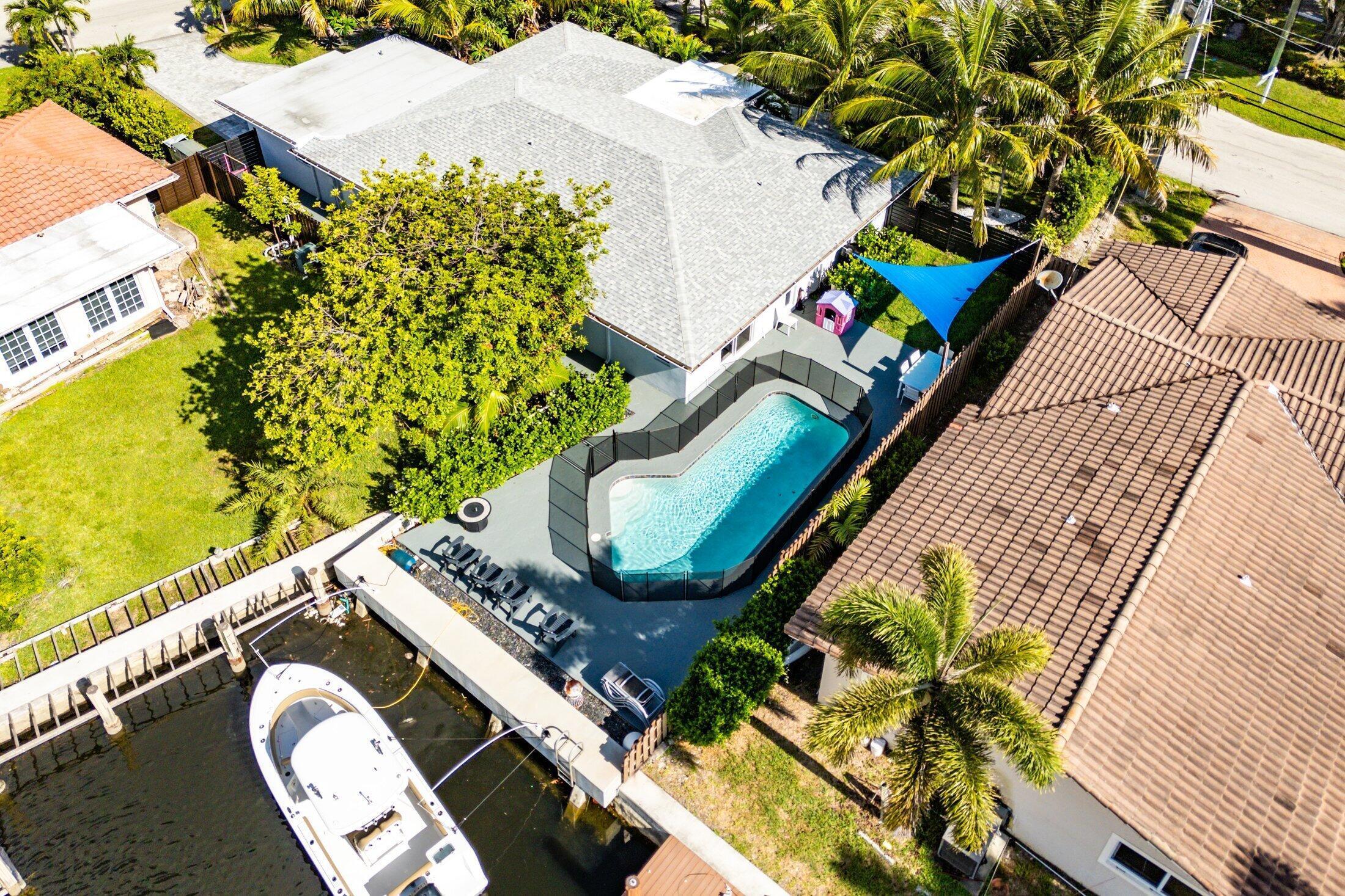 2200 SE 9TH, Pompano Beach FL 33062