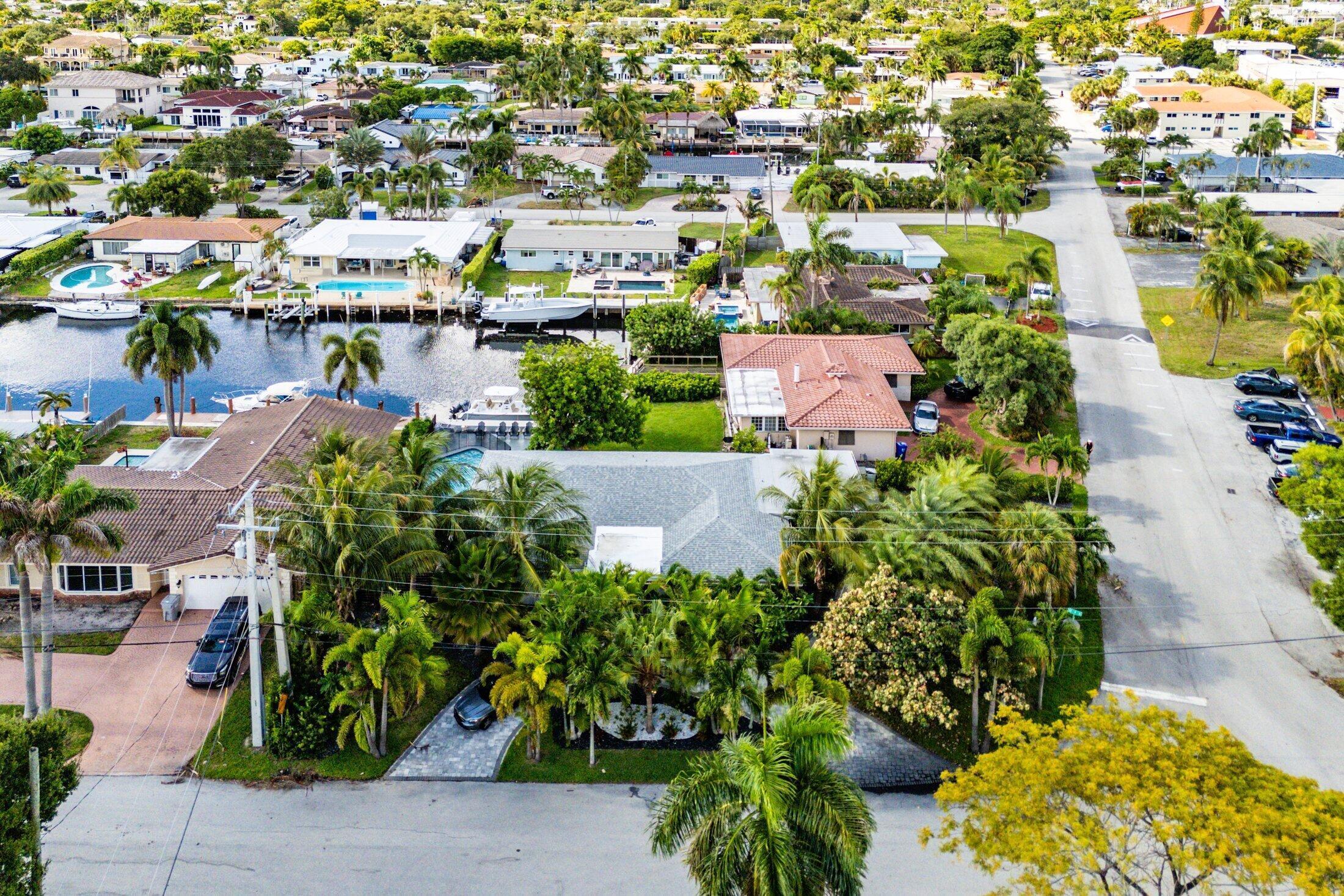 2200 SE 9TH, Pompano Beach FL 33062