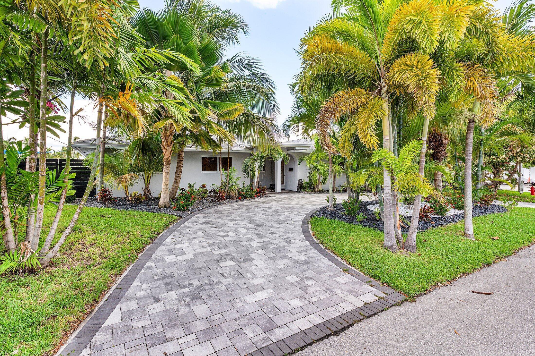 2200 SE 9TH, Pompano Beach FL 33062