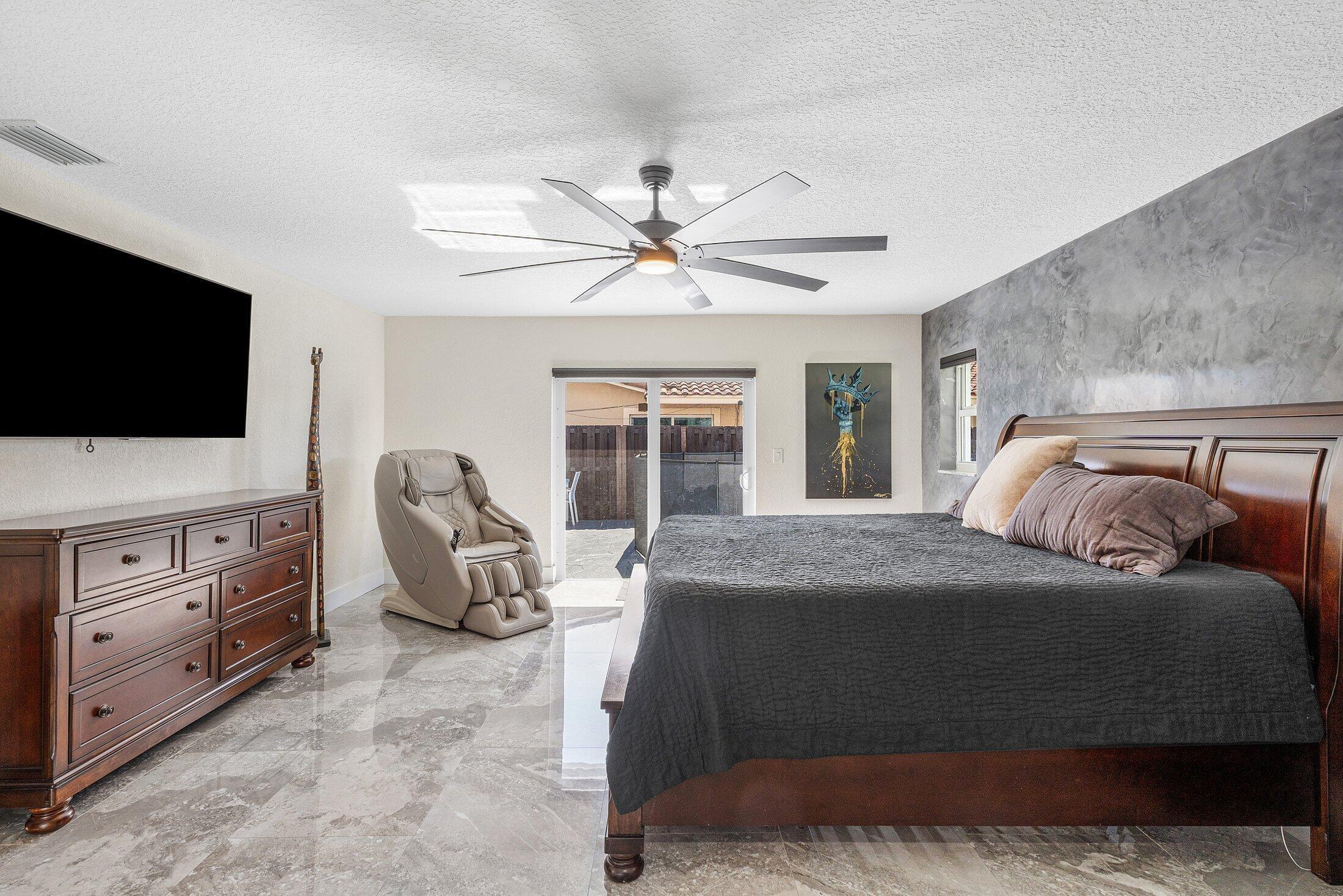 2200 SE 9TH, Pompano Beach FL 33062
