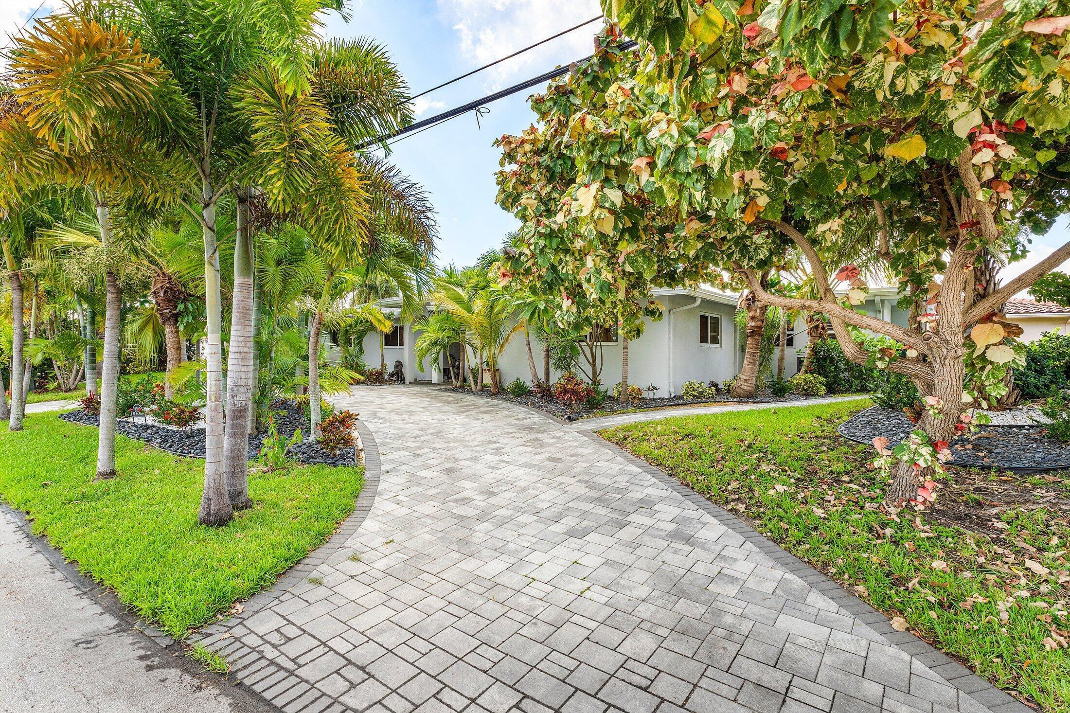 2200 SE 9TH, Pompano Beach FL 33062