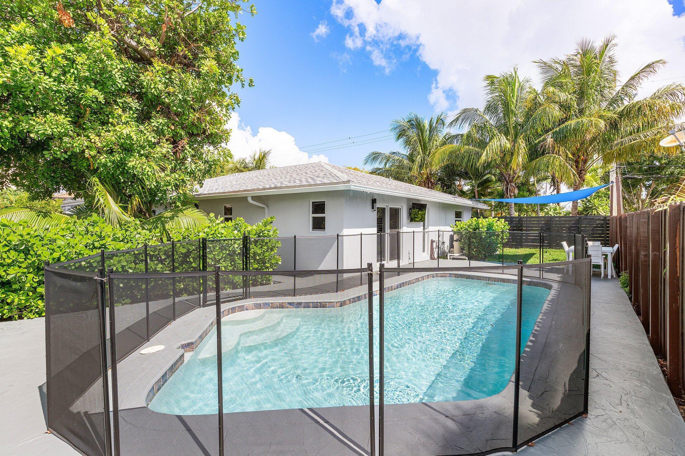 2200 SE 9TH, Pompano Beach FL 33062