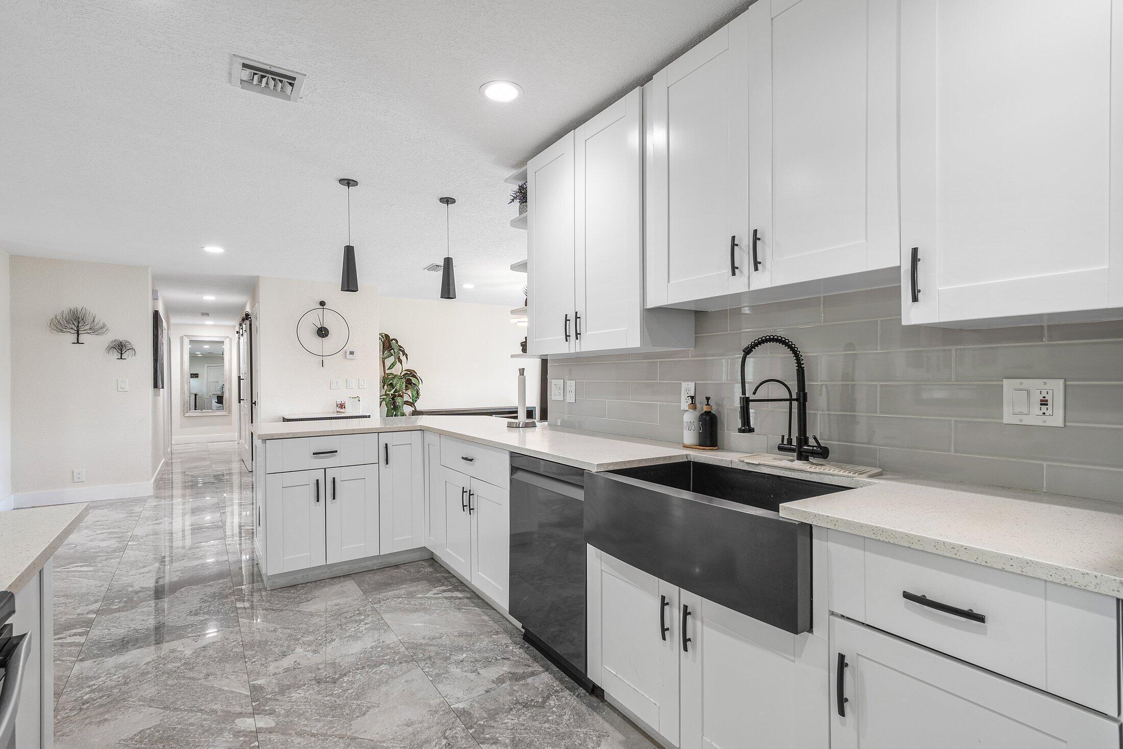 2200 SE 9TH, Pompano Beach FL 33062