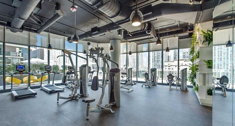 55 SW 9TH #2707, Miami FL 33130