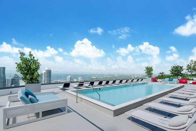 55 SW 9TH #2707, Miami FL 33130