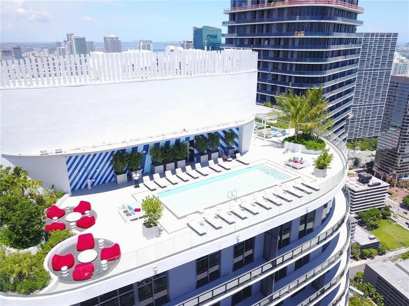 55 SW 9TH #2707, Miami FL 33130