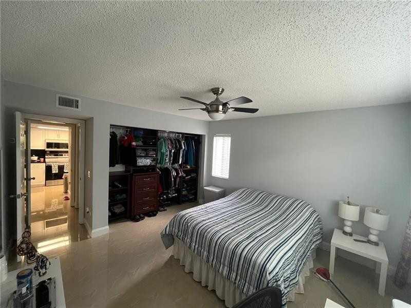 5051 WILES #207, Coconut Creek FL 33073