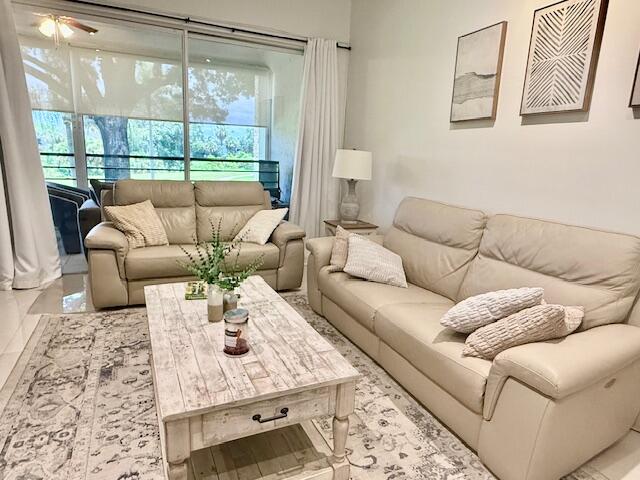 7508 LA PAZ #202, Boca Raton FL 33433