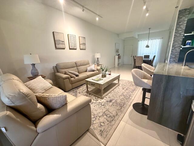 7508 LA PAZ #202, Boca Raton FL 33433