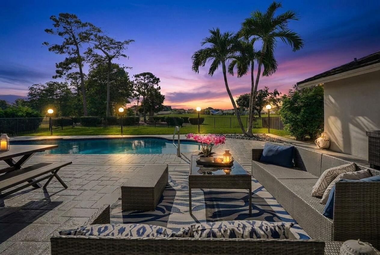 10875 Boca Woods, Boca Raton FL 33428